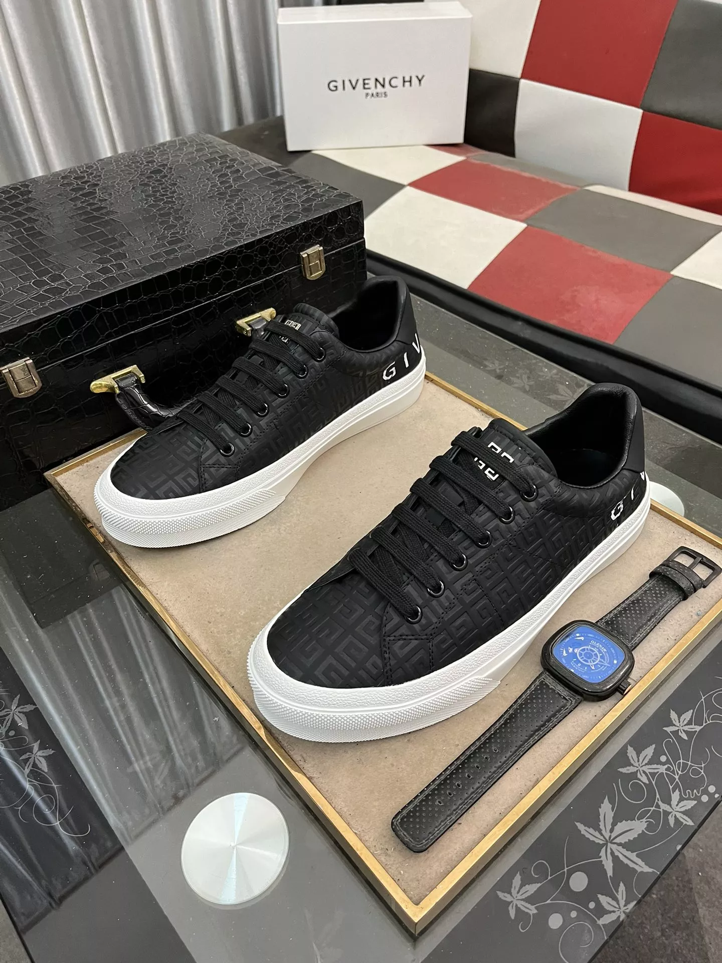WellDesigned 1531 Givenchy Casual Shoes For Men
