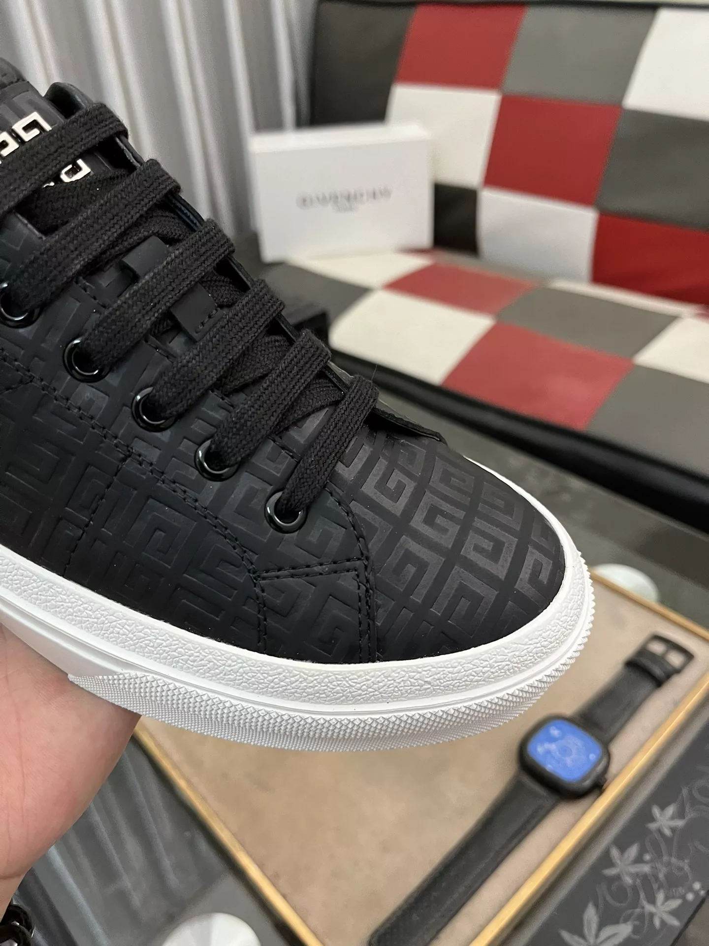 WellDesigned 1531 Givenchy Casual Shoes For Men