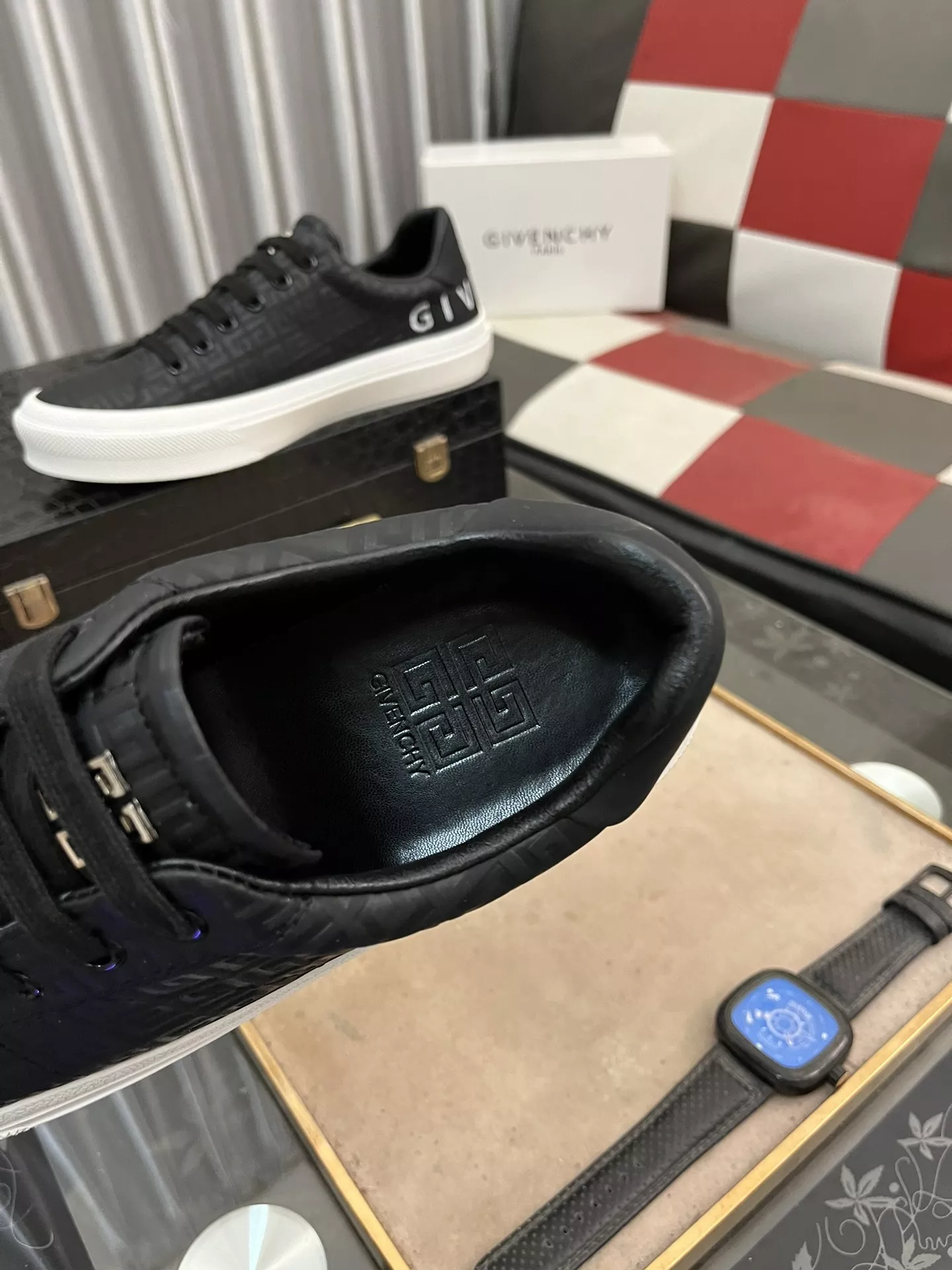 WellDesigned 1531 Givenchy Casual Shoes For Men