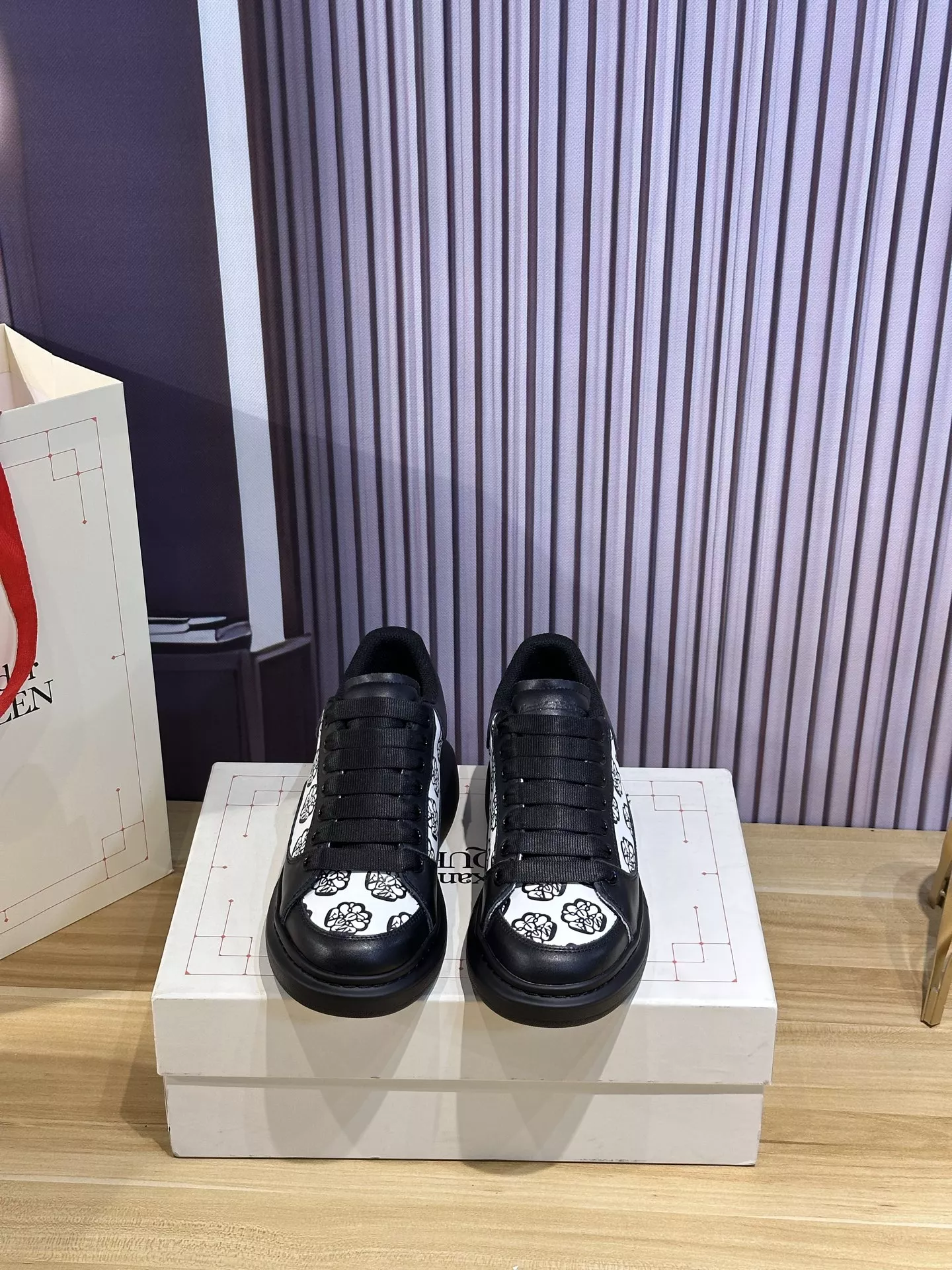 WellDesigned 163 Alexander McQueen Casual Shoes For Men