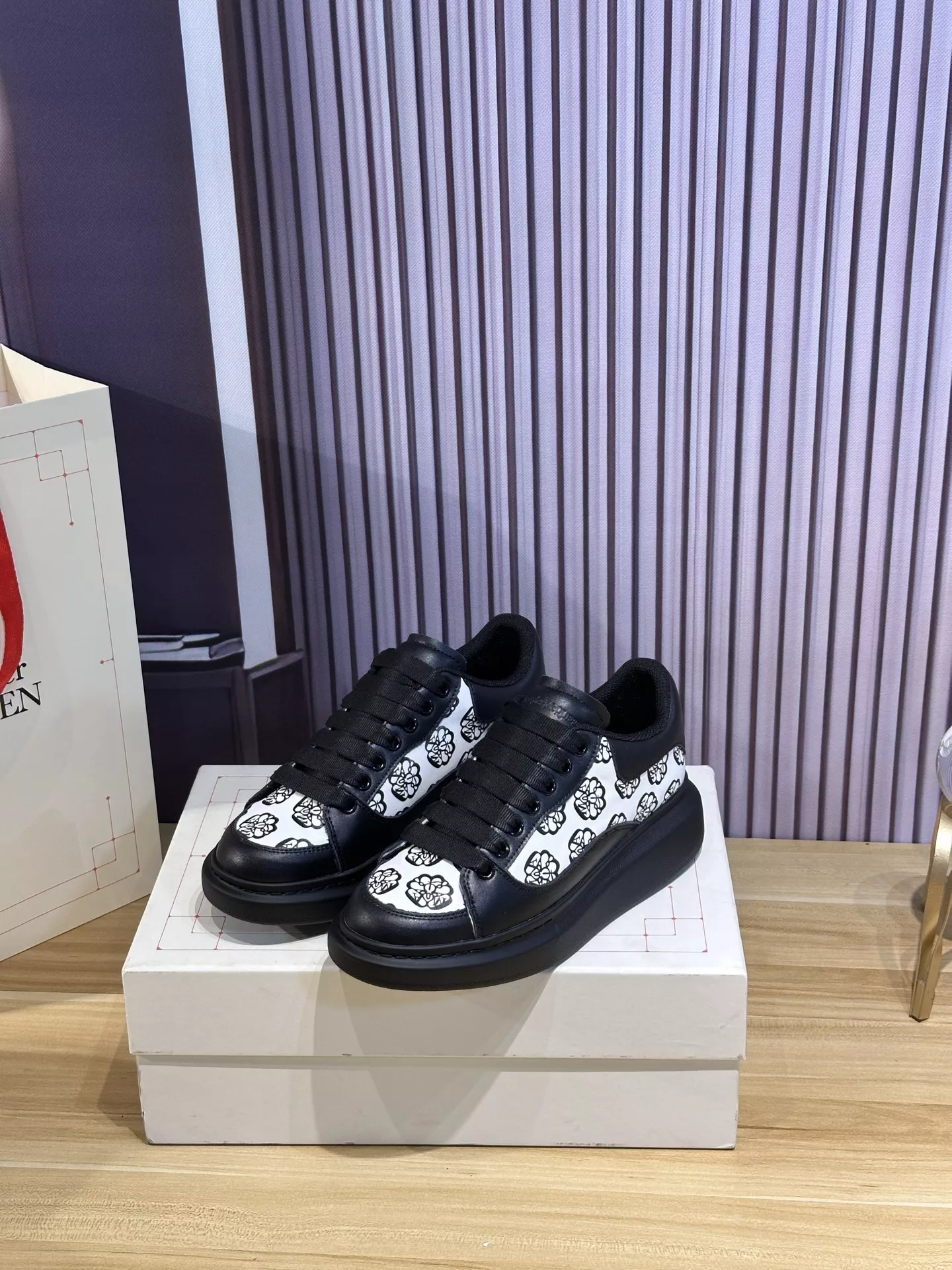 WellDesigned 163 Alexander McQueen Casual Shoes For Men