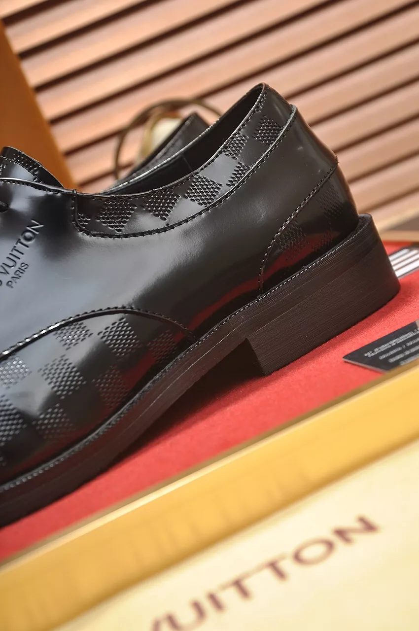 WellDesigned 1647 Louis Vuitton LV Oxfords Shoes For Men