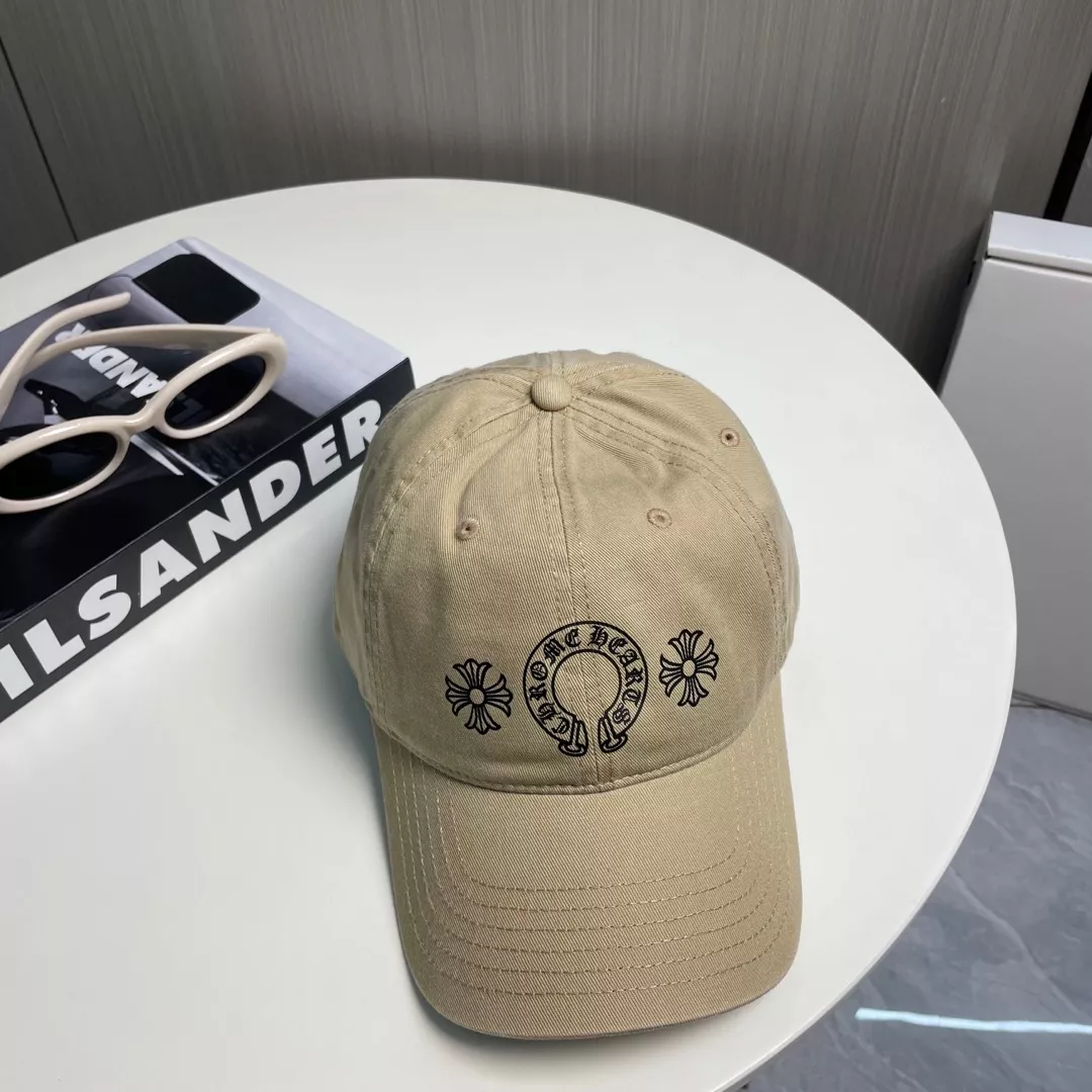 WellDesigned 2010 Chrome Hearts Caps