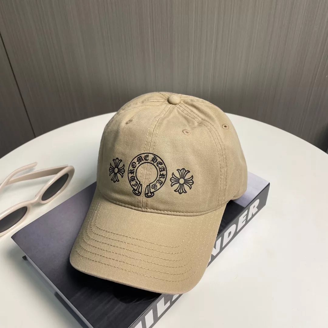 WellDesigned 2010 Chrome Hearts Caps