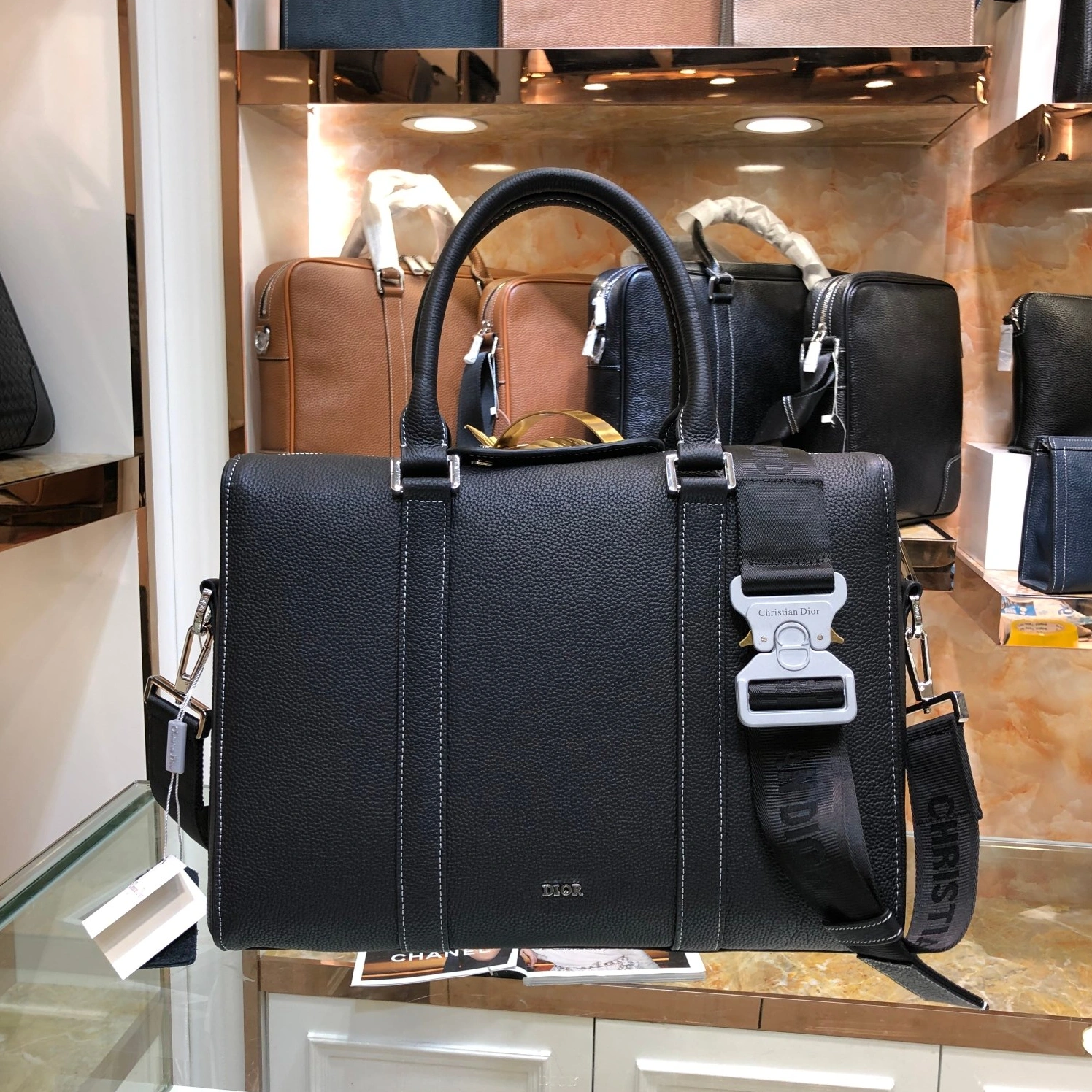 WellDesigned 2036 Christian Dior AAA Man Handbags