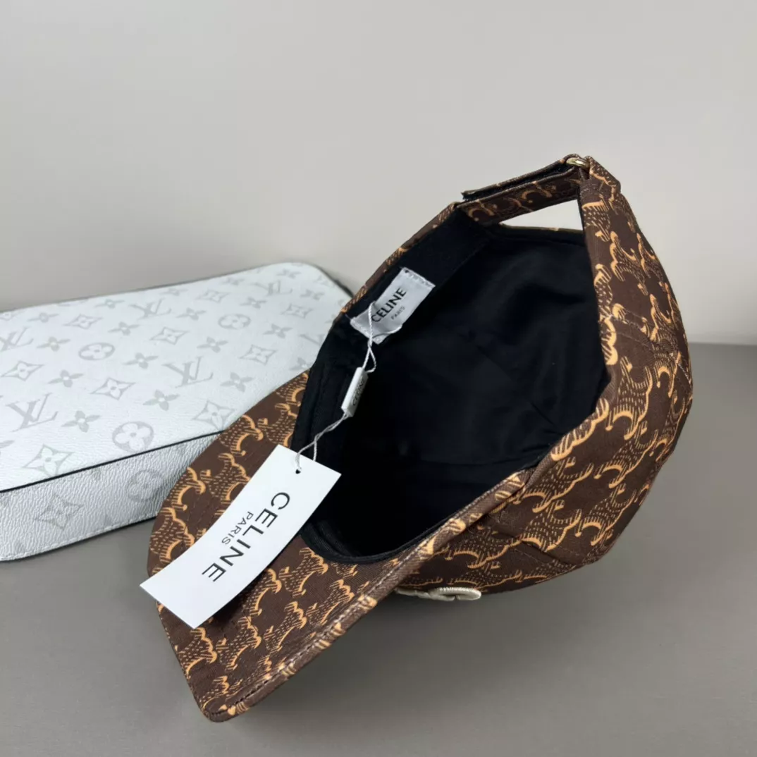 WellDesigned 2198 Celine Caps