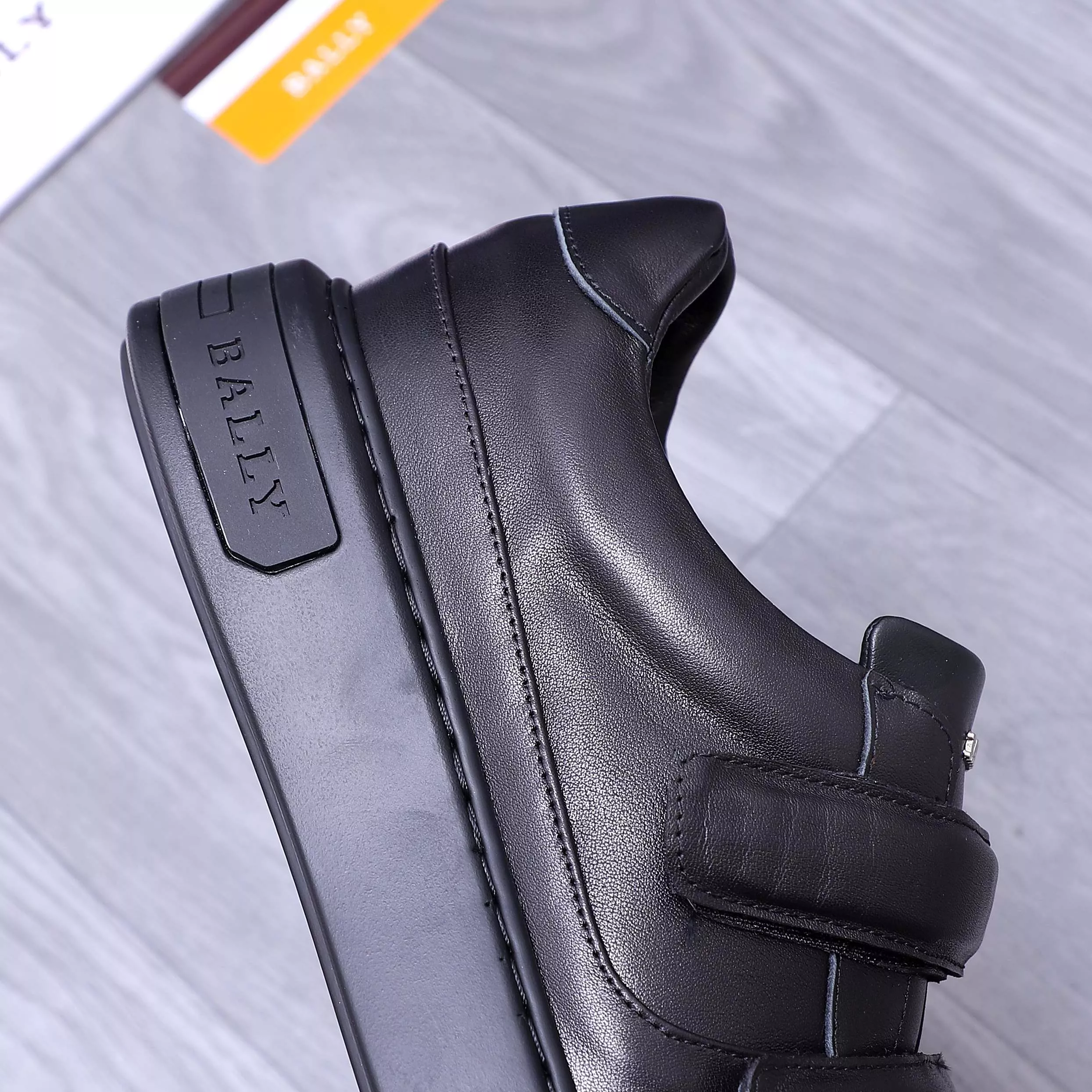 WellDesigned 2420 Bally Casual Shoes For Men