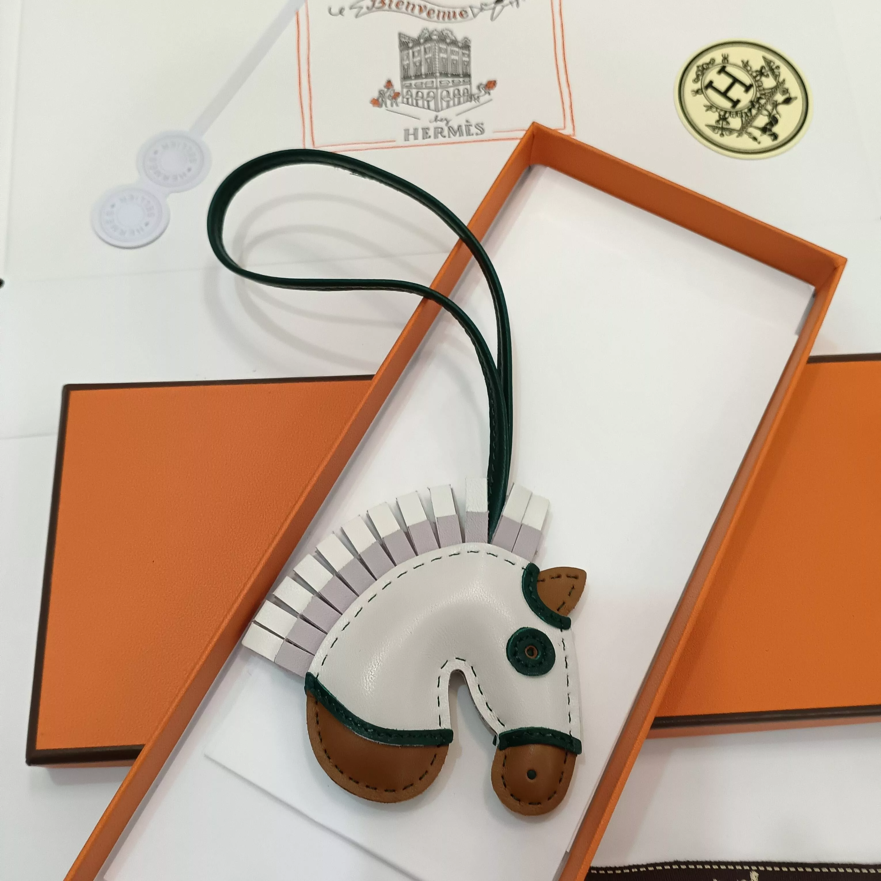 WellDesigned 243 Hermes Key Holder And Bag Buckle