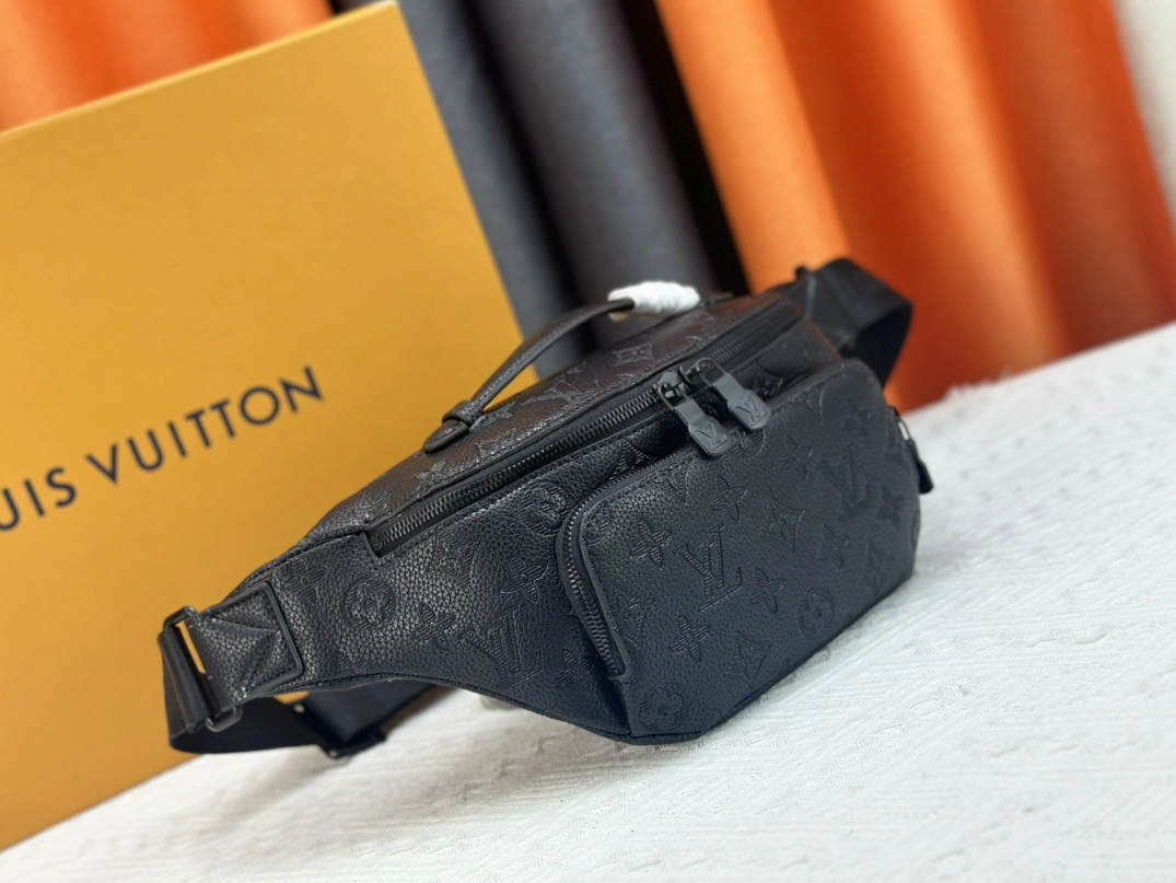 WellDesigned 2441 Louis Vuitton LV AAA Quality Belt Bags For Unisex