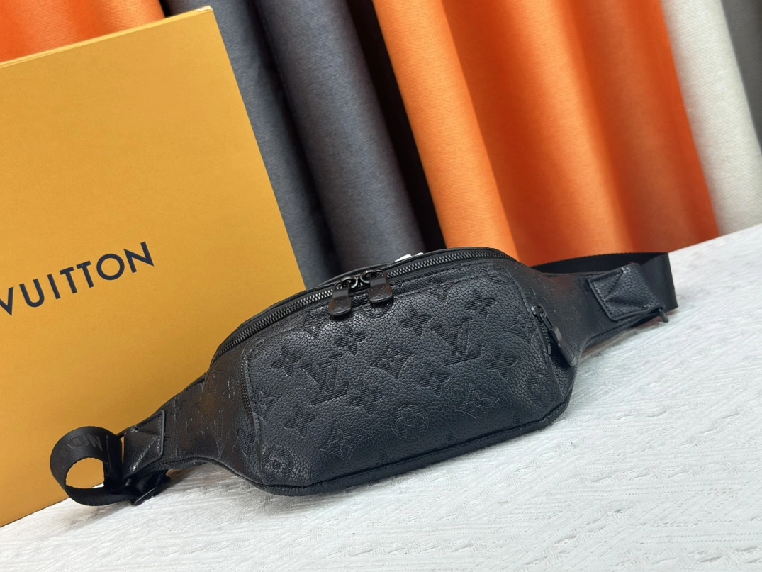 WellDesigned 2441 Louis Vuitton LV AAA Quality Belt Bags For Unisex