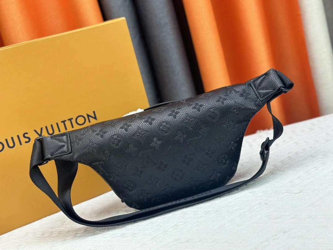 WellDesigned 2441 Louis Vuitton LV AAA Quality Belt Bags For Unisex