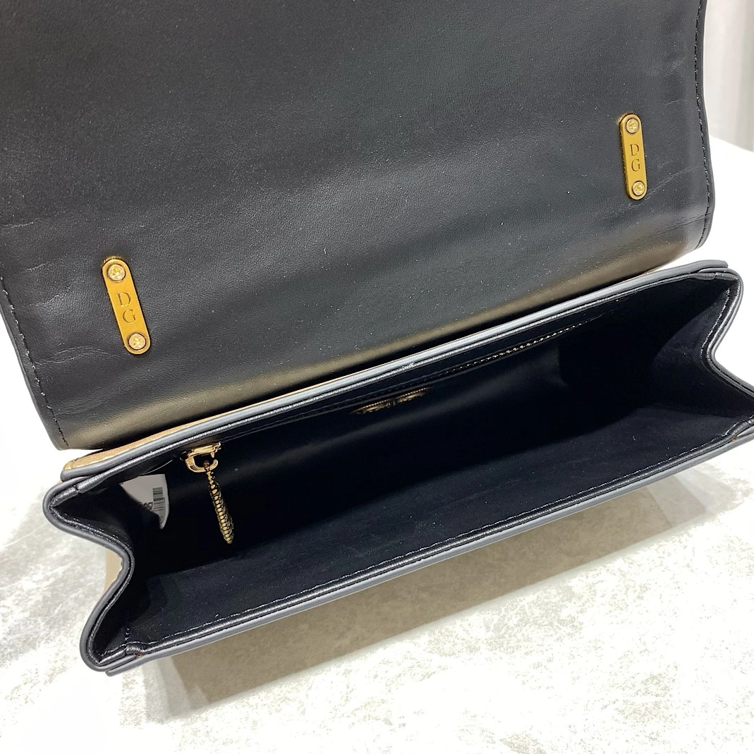 WellDesigned 2486 Dolce & Gabbana D&G AAA Quality Messenger Bags For Women
