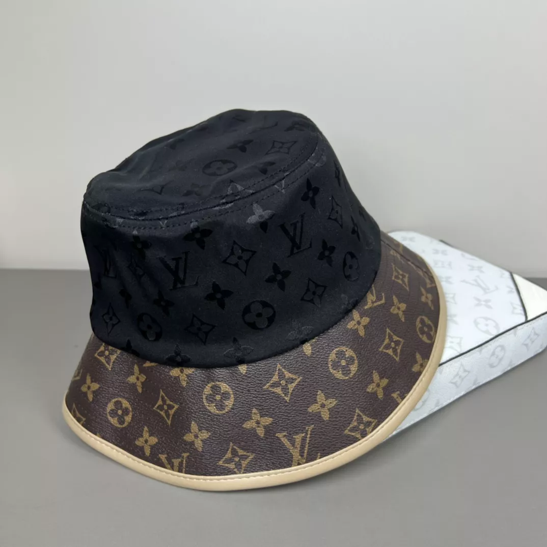 WellDesigned 2583 Louis Vuitton LV Caps