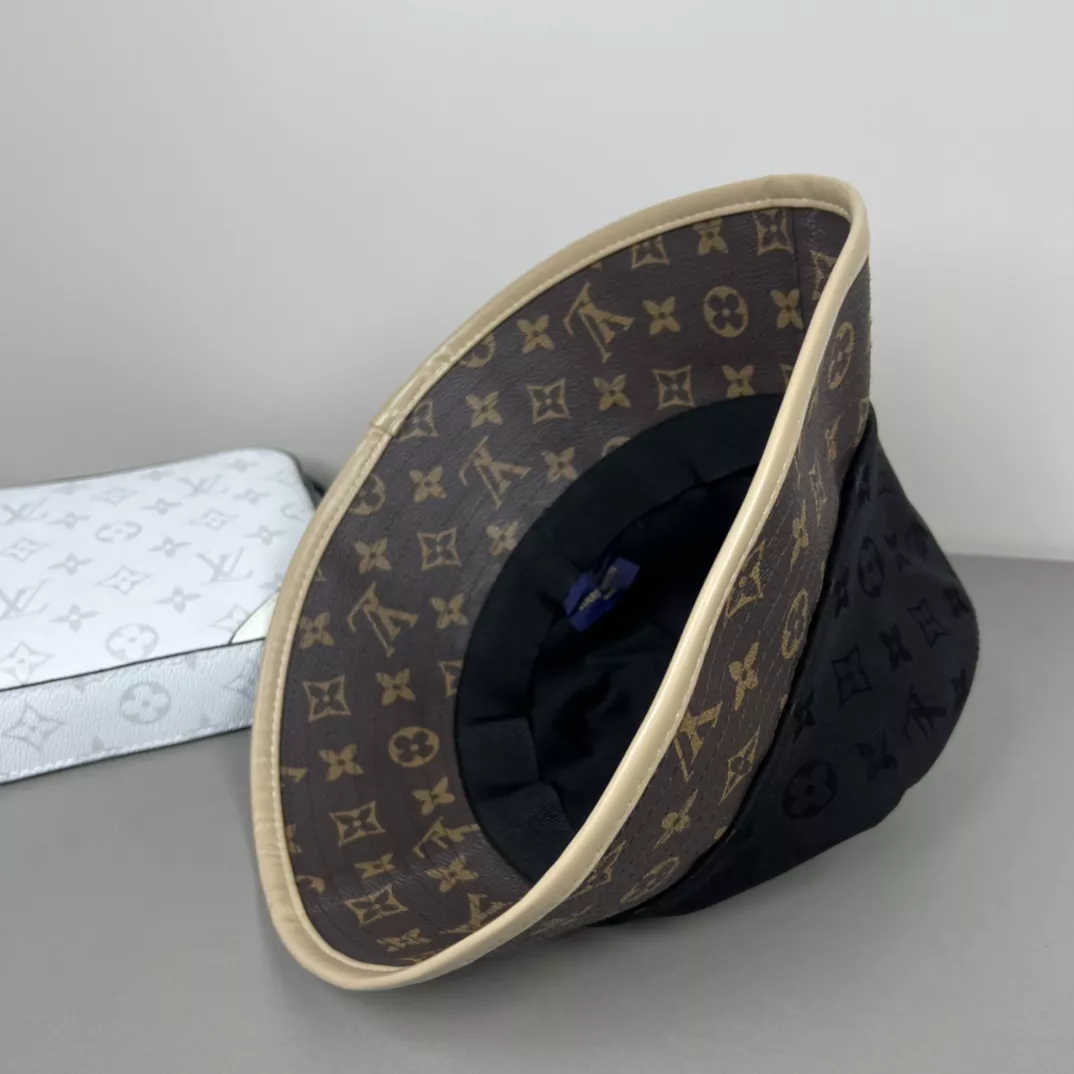 WellDesigned 2583 Louis Vuitton LV Caps