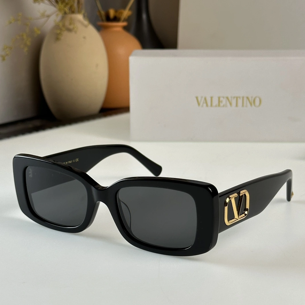 WellDesigned 2645 Valentino AAA Quality Sunglasses