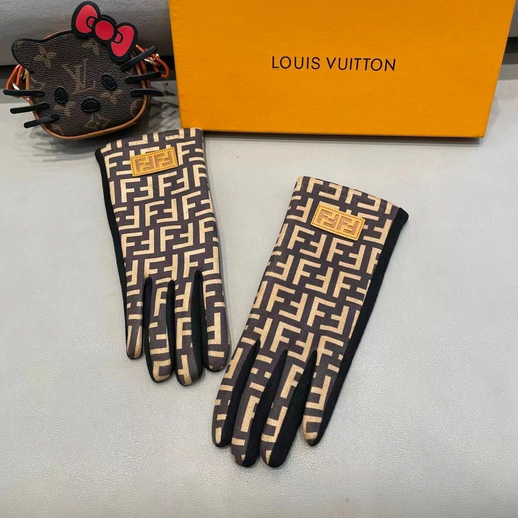WellDesigned 2706 Fendi Gloves