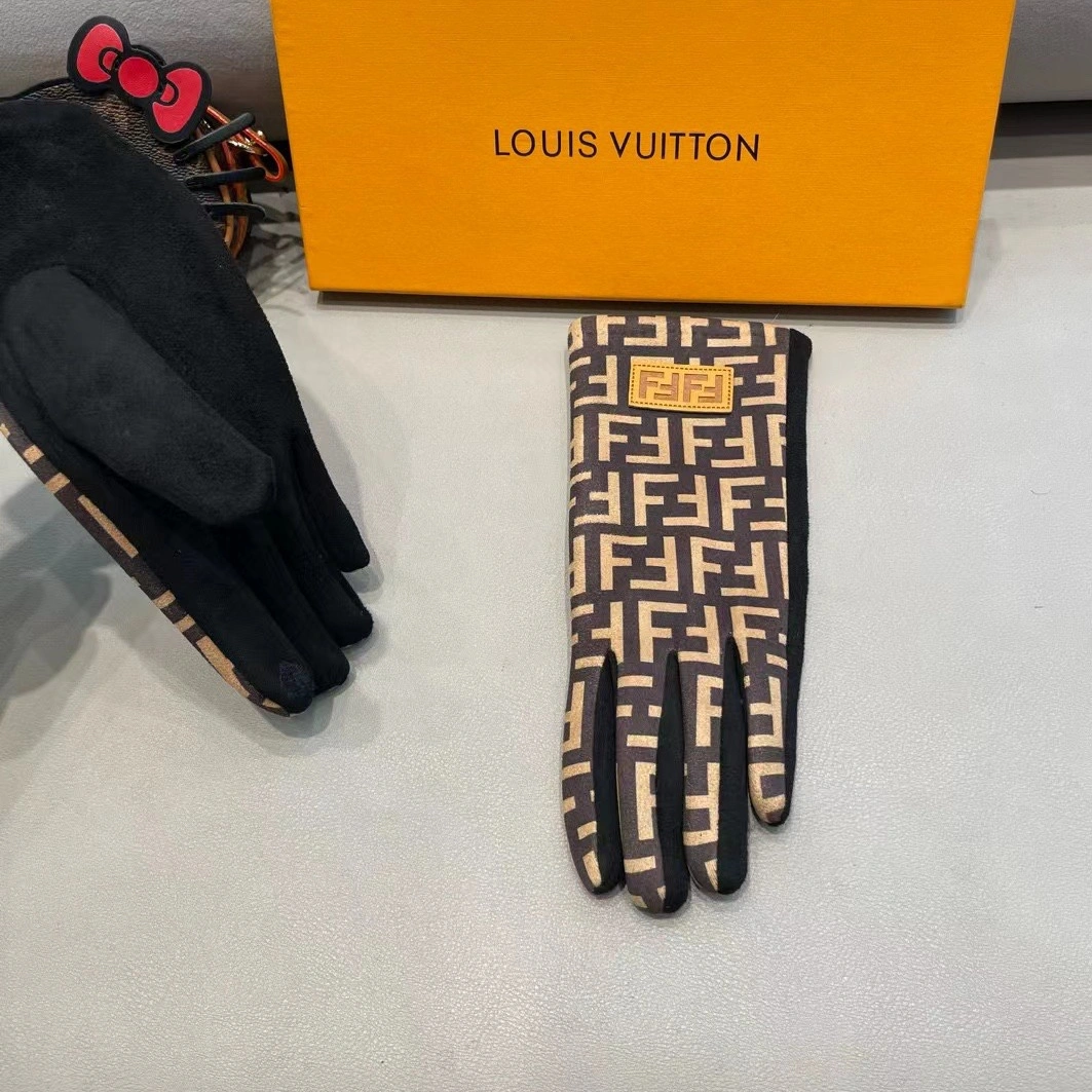 WellDesigned 2706 Fendi Gloves