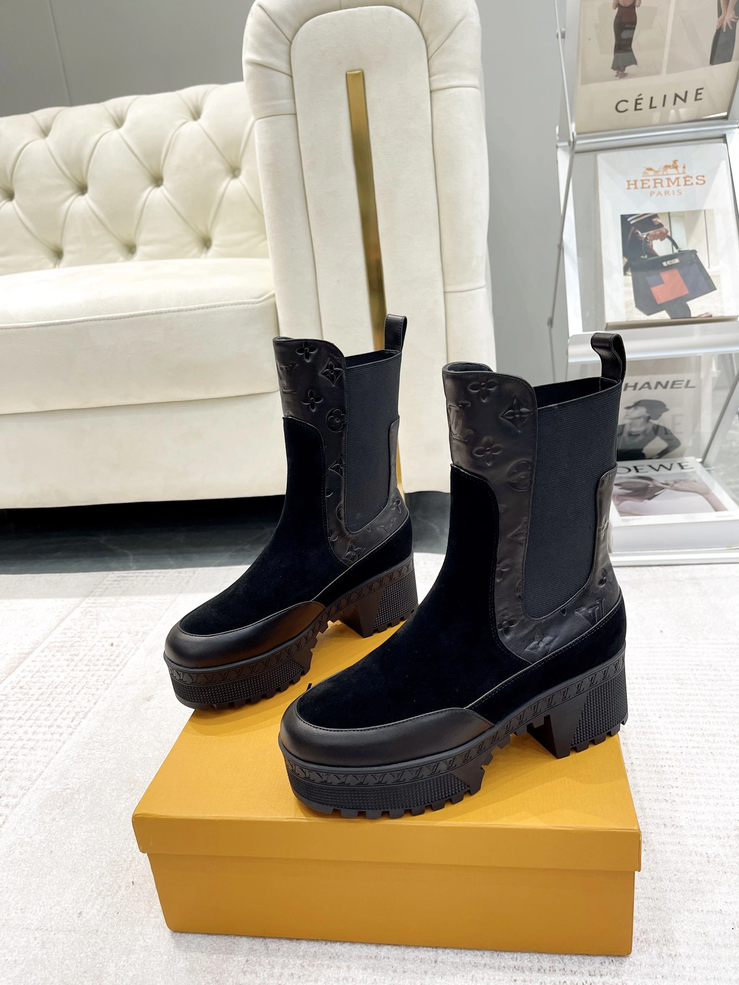 WellDesigned 2845 Louis Vuitton Boots For Women