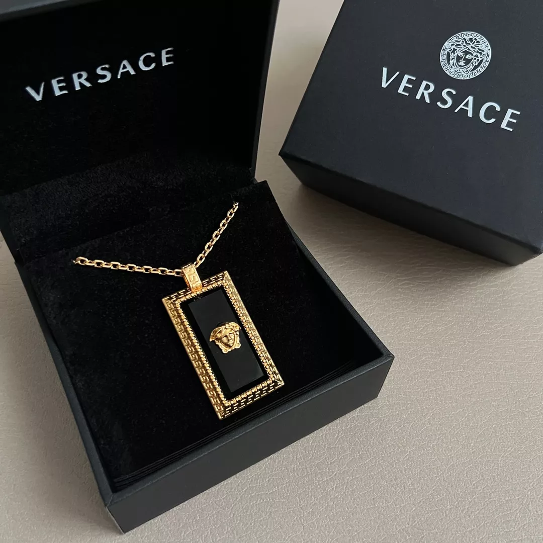 WellDesigned 2880 Versace Necklaces
