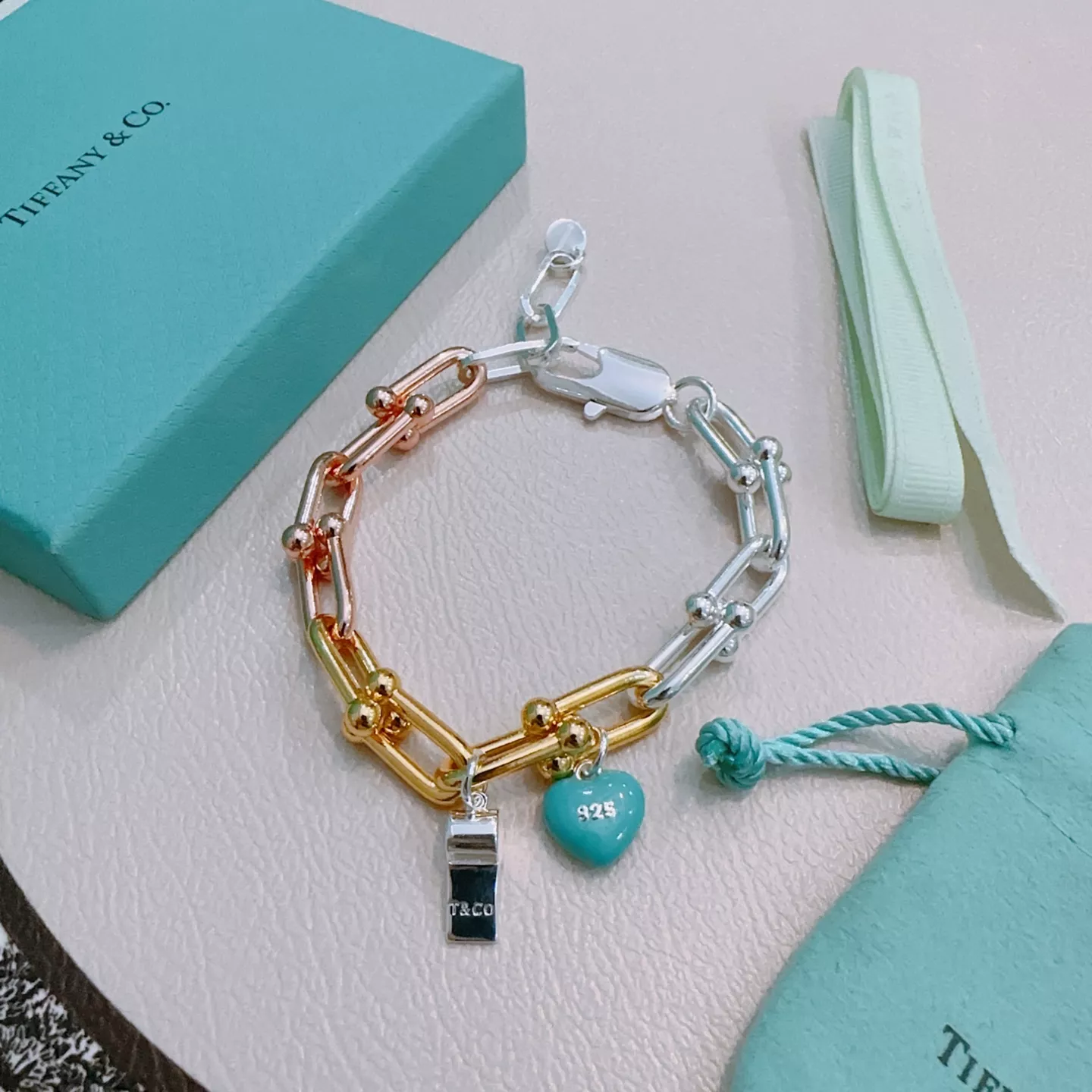 WellDesigned 2941 Tiffany Bracelets