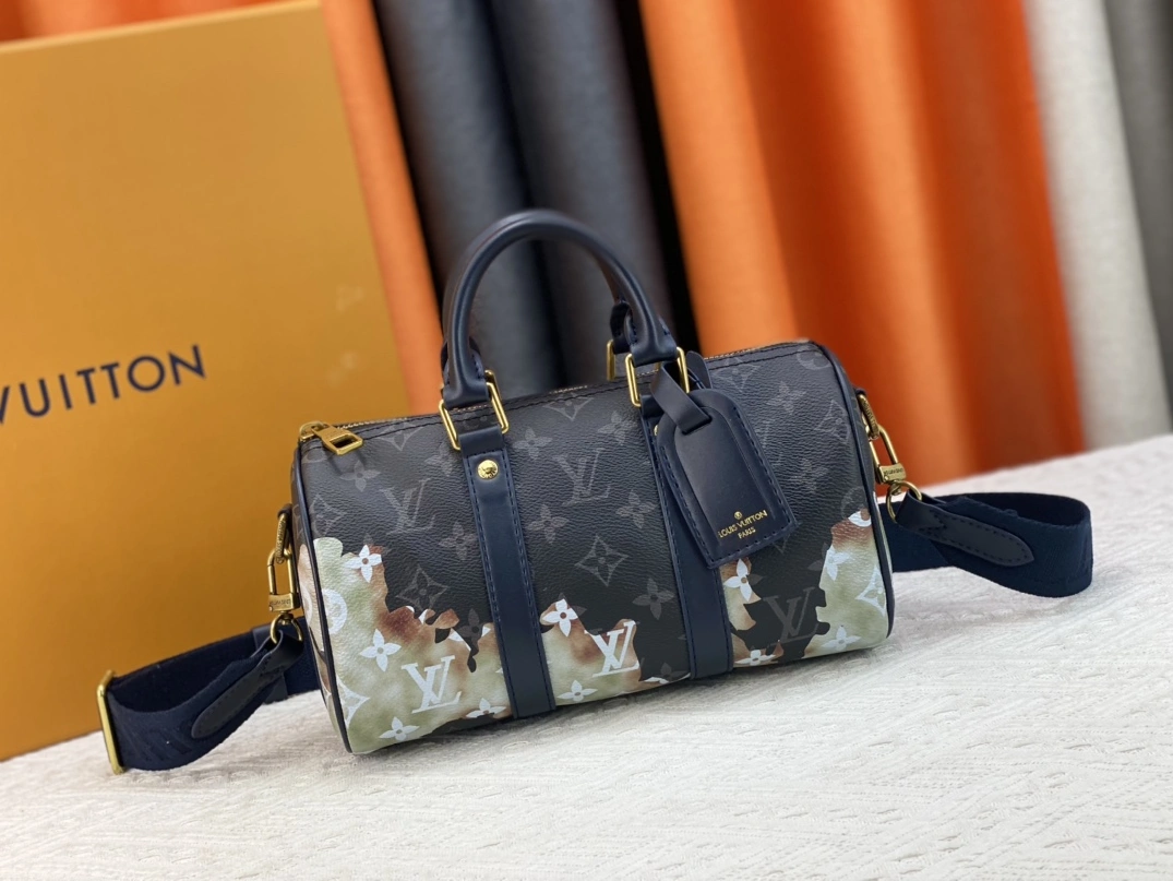 WellDesigned 3032 Louis Vuitton AAA Quality Handbags For Women
