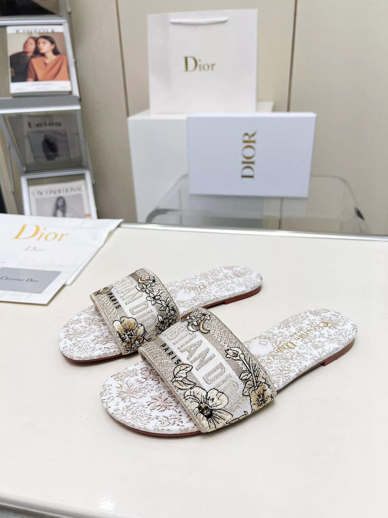 WellDesigned 3113 Christian Dior Slippers For Women