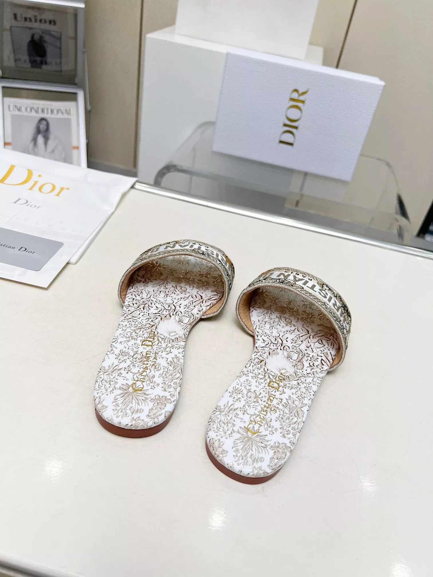 WellDesigned 3113 Christian Dior Slippers For Women