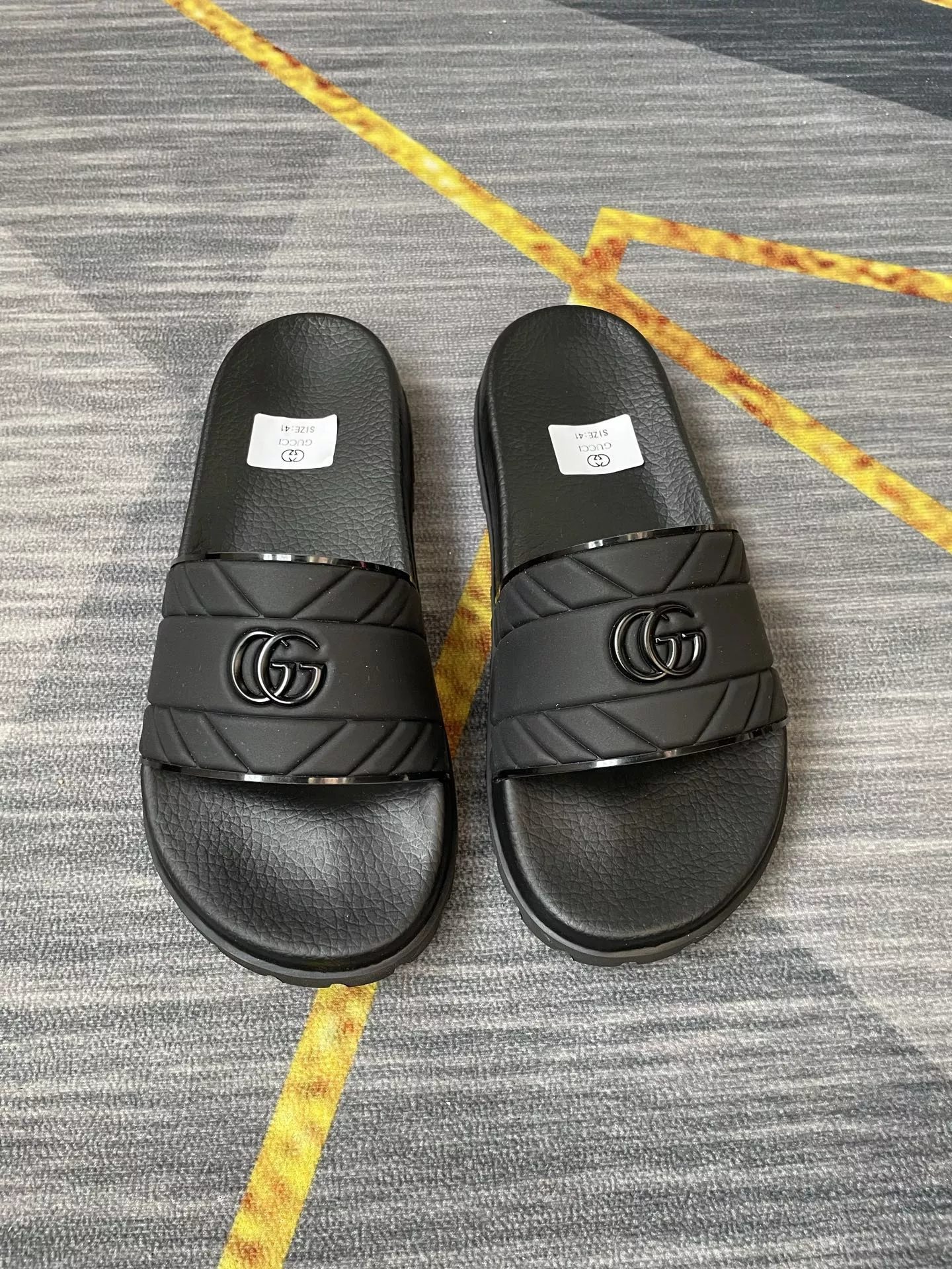 WellDesigned 3152 Gucci Slippers For Men