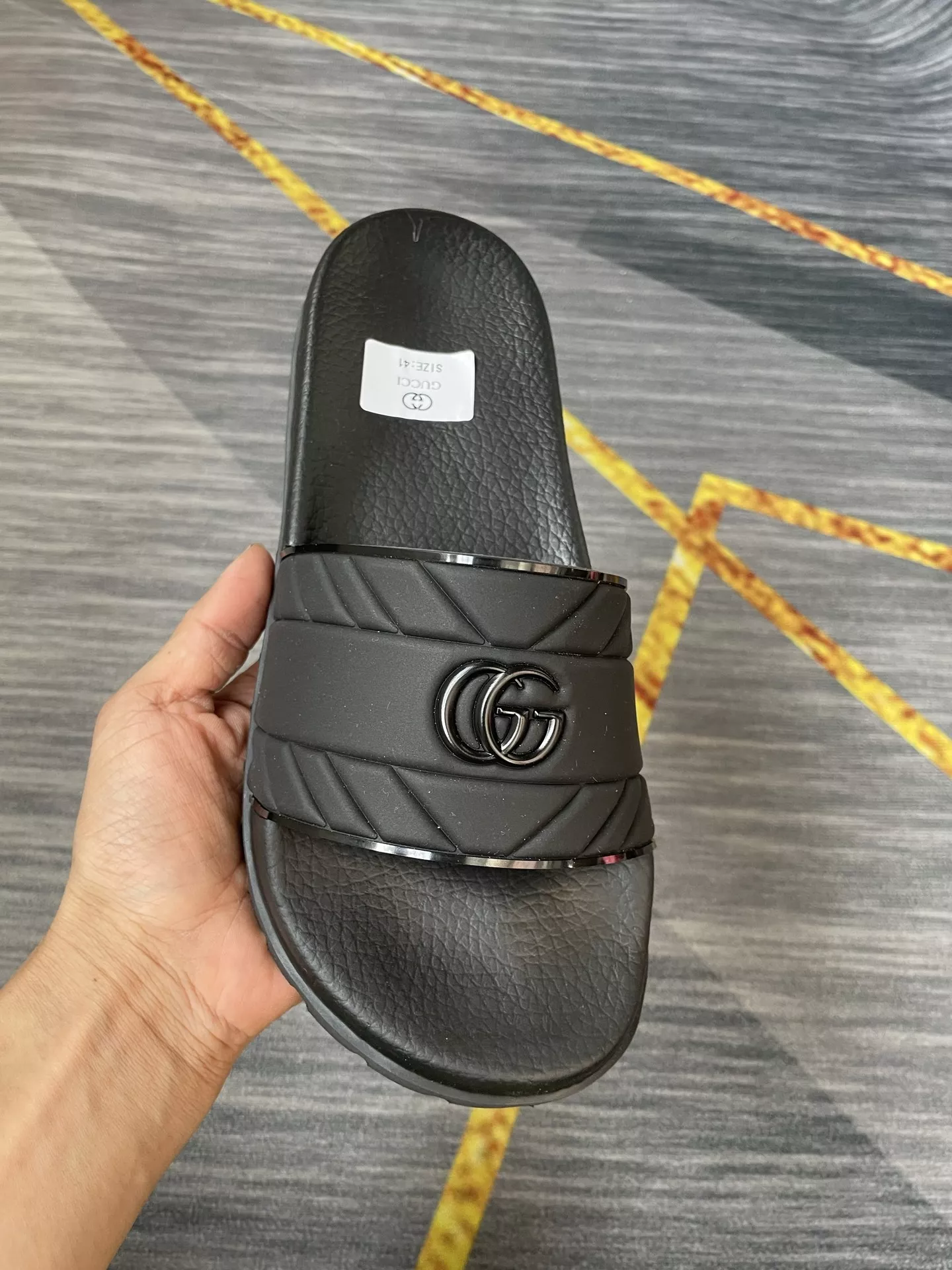 WellDesigned 3152 Gucci Slippers For Men