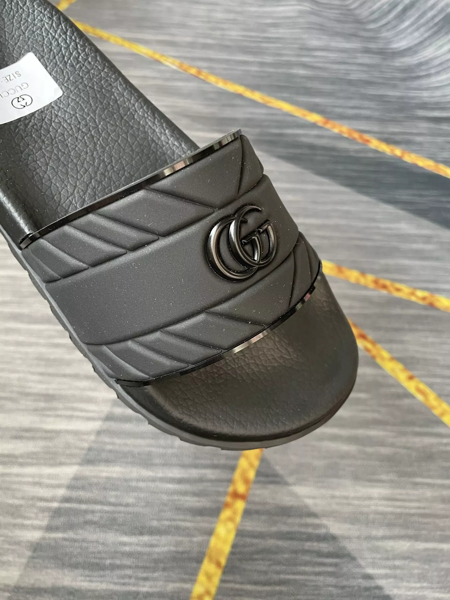 WellDesigned 3152 Gucci Slippers For Men