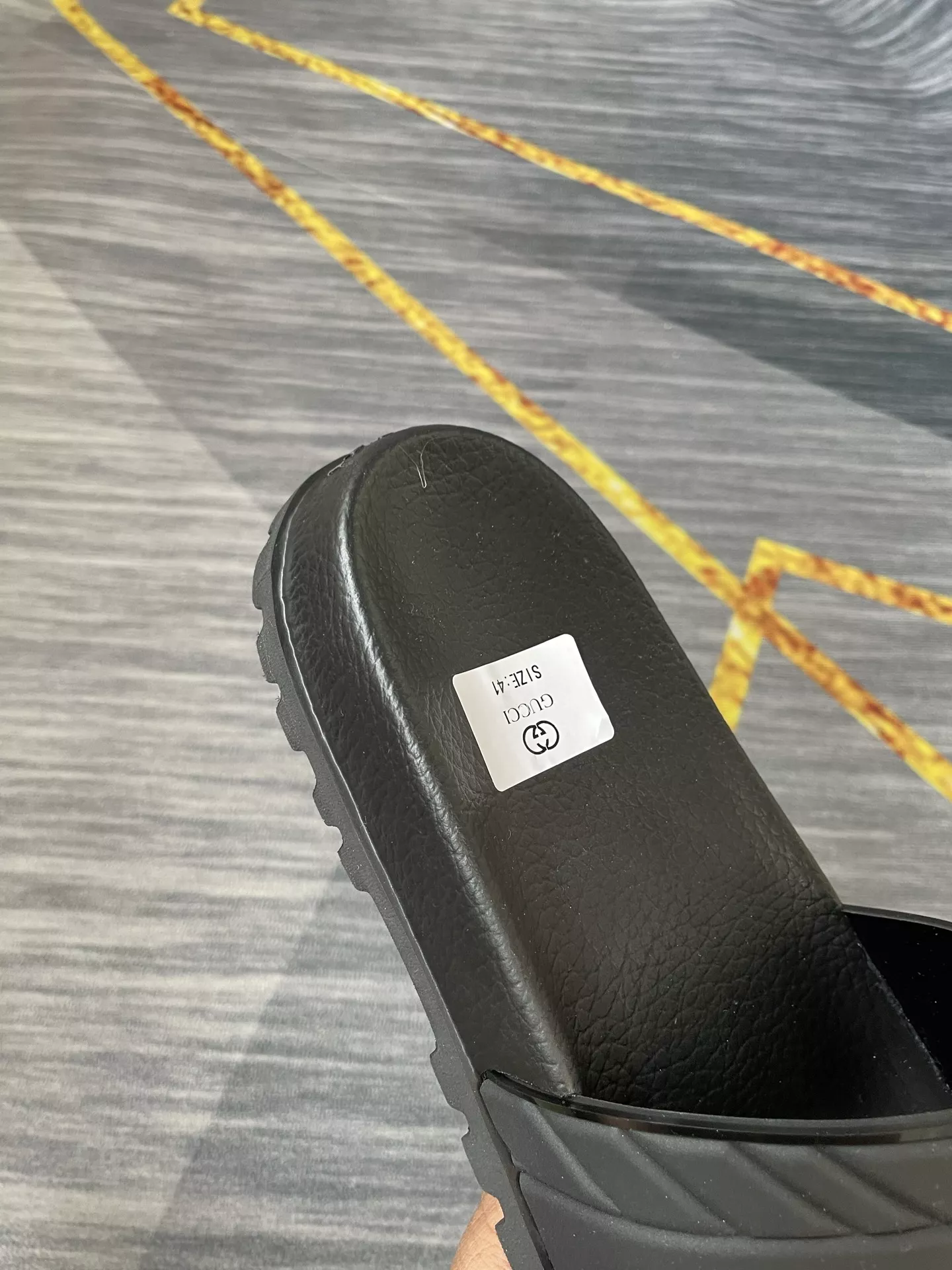 WellDesigned 3152 Gucci Slippers For Men
