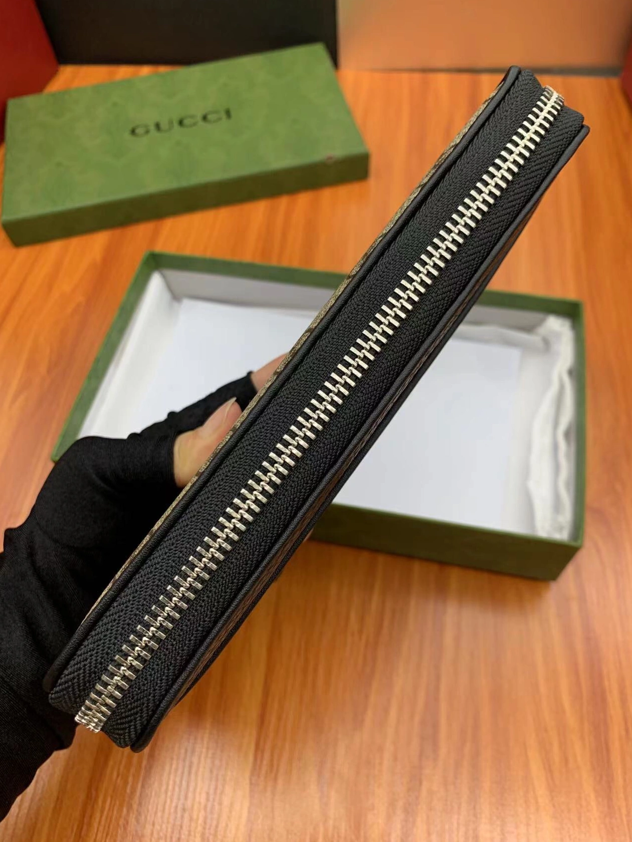 WellDesigned 3289 Gucci AAA Man Wallets