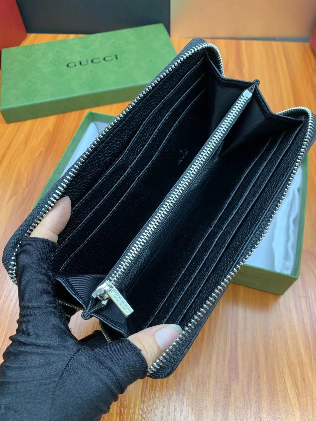 WellDesigned 3289 Gucci AAA Man Wallets