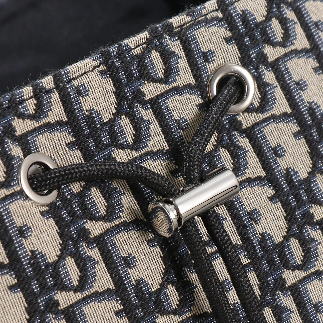 WellDesigned 3302 Christian Dior AAA Man Backpacks