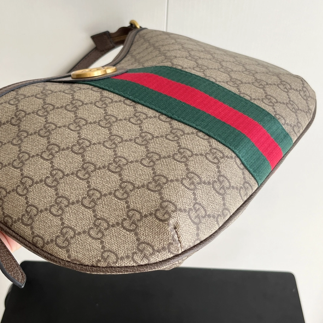 WellDesigned 3363 Gucci AAA Quality Messenger Bags For Women
