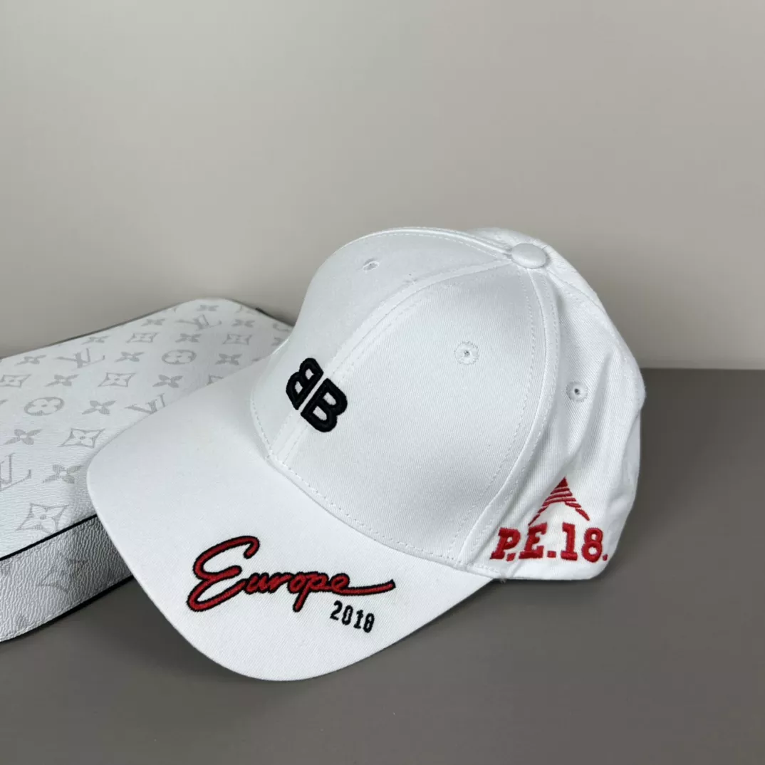WellDesigned 3401 Balenciaga Caps