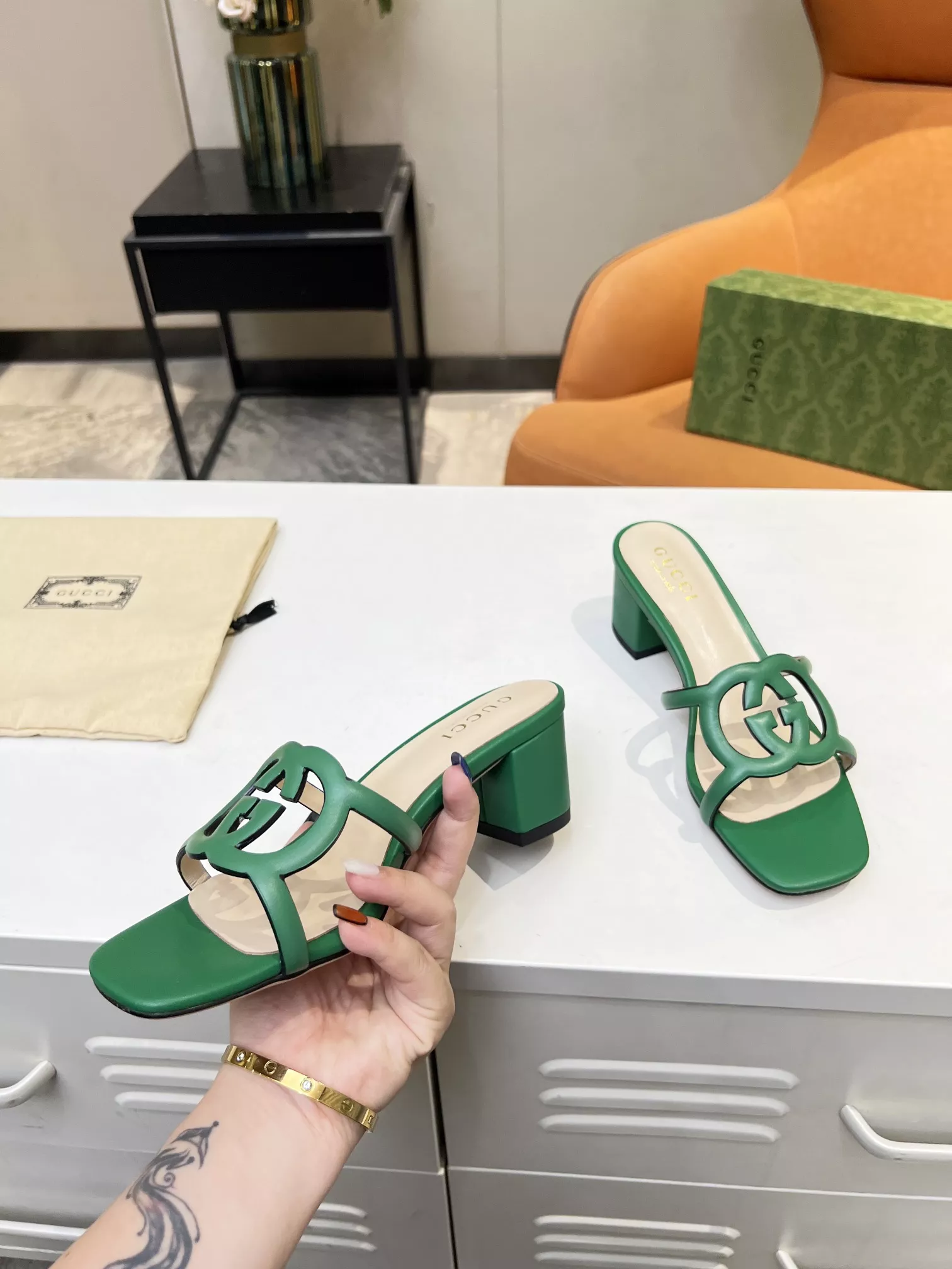 WellDesigned 3481 Gucci Slippers For Women