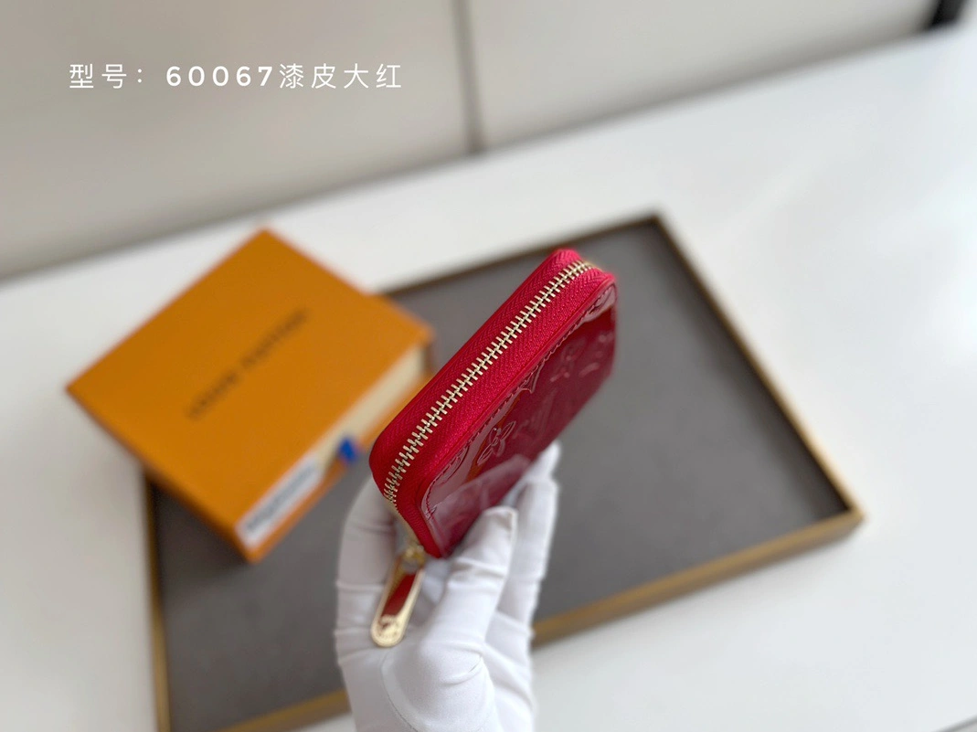 WellDesigned 3561 Louis Vuitton LV Wallets