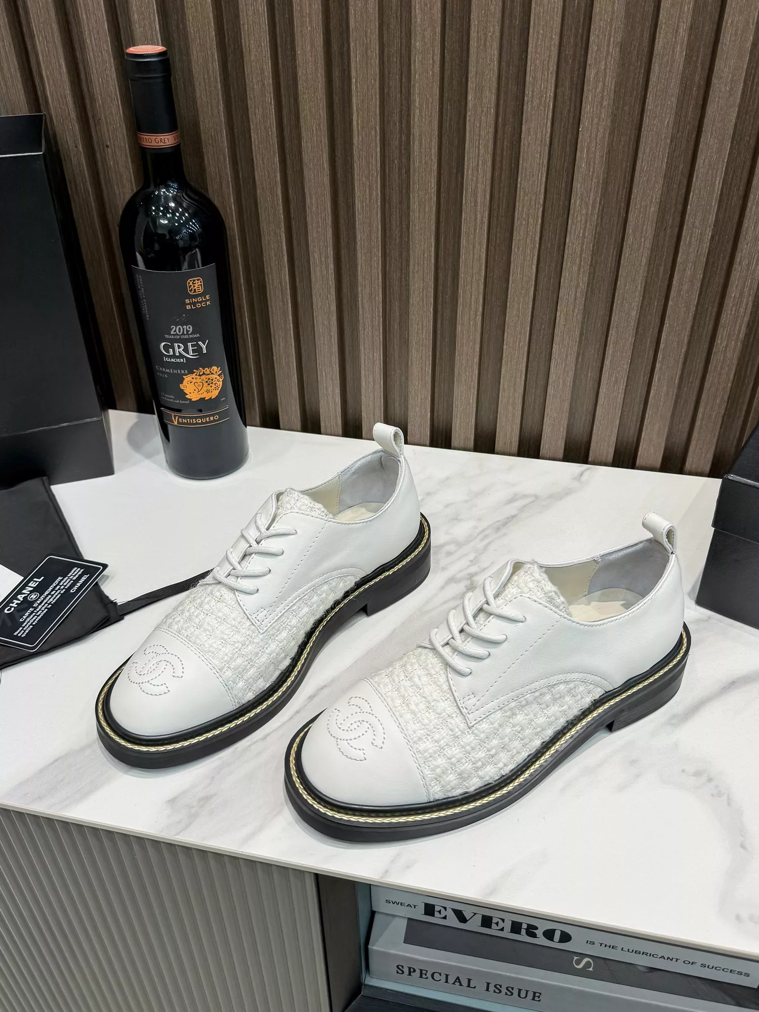 WellDesigned 3597 Chanel Leather Shoes For Women