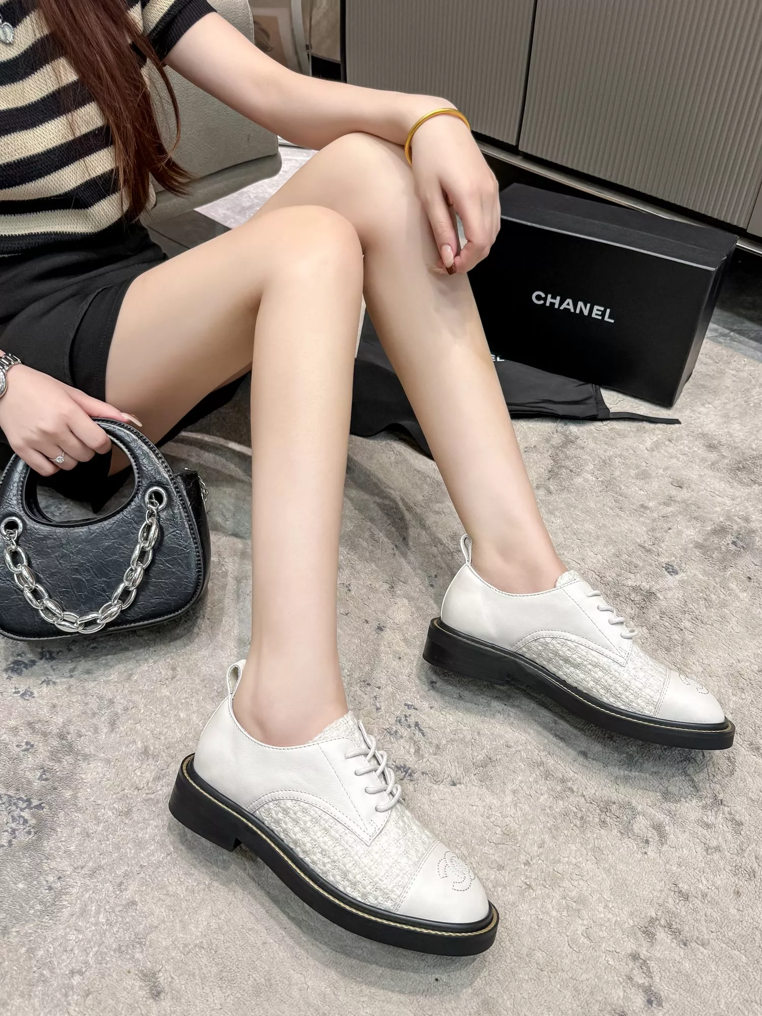 WellDesigned 3597 Chanel Leather Shoes For Women