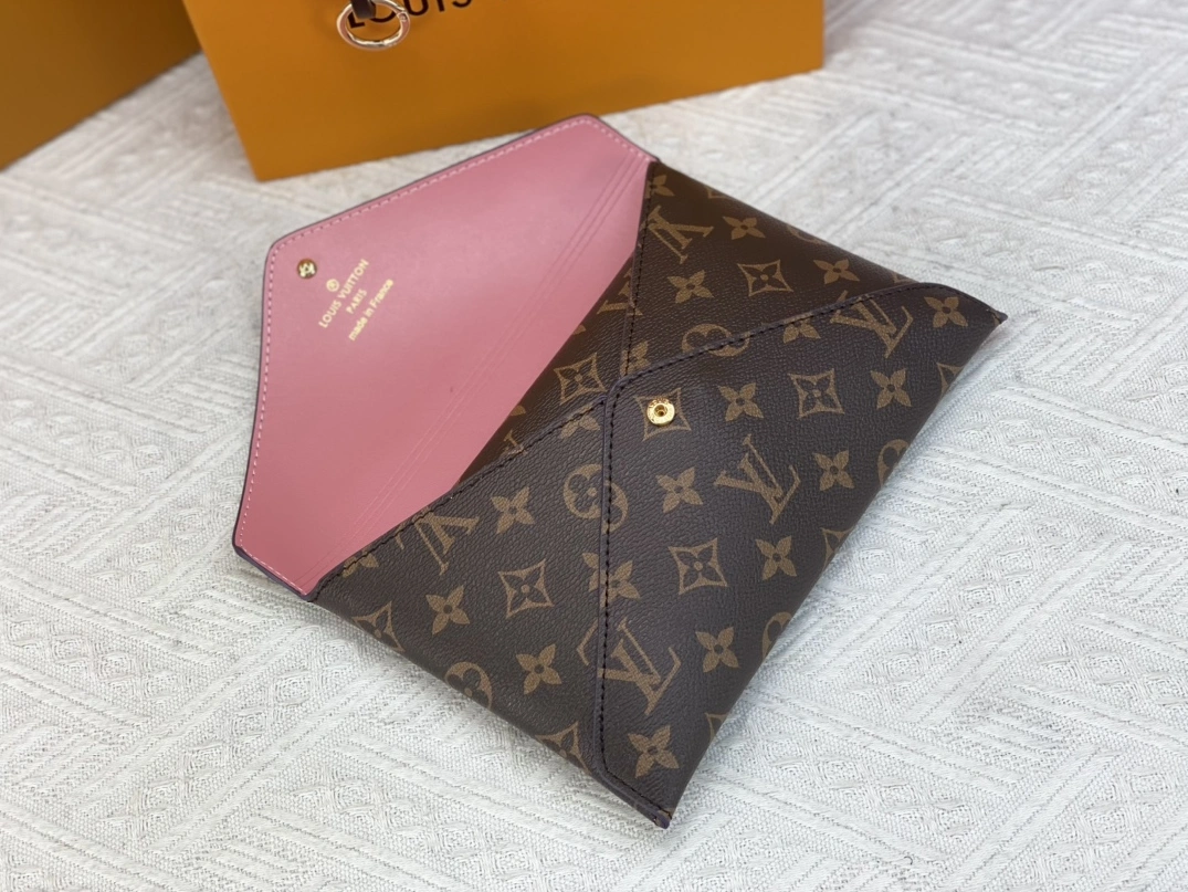 WellDesigned 3642 Louis Vuitton AAA Quality Wallets For Women