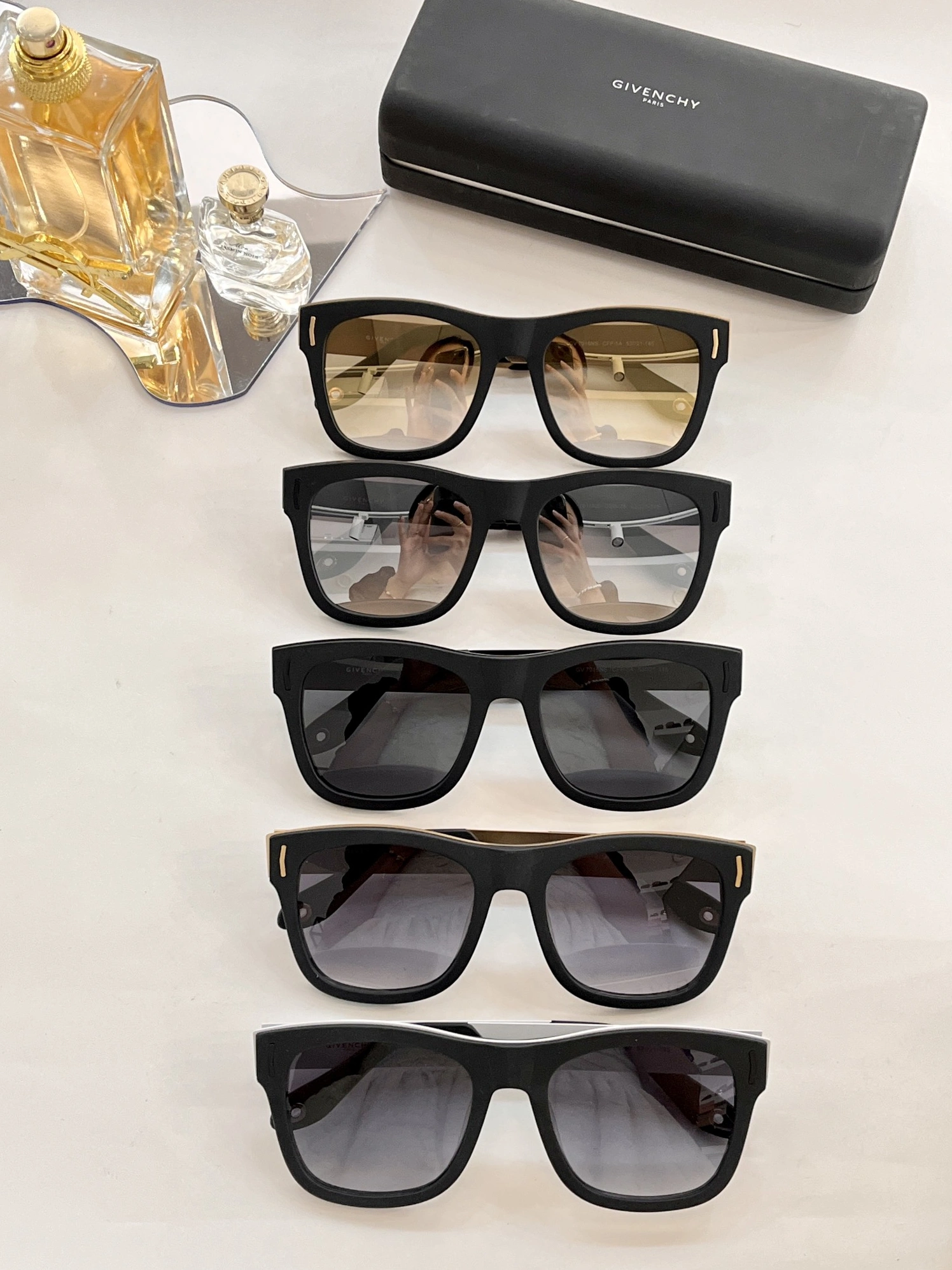 WellDesigned 3650 Givenchy AAA Quality Sunglasses