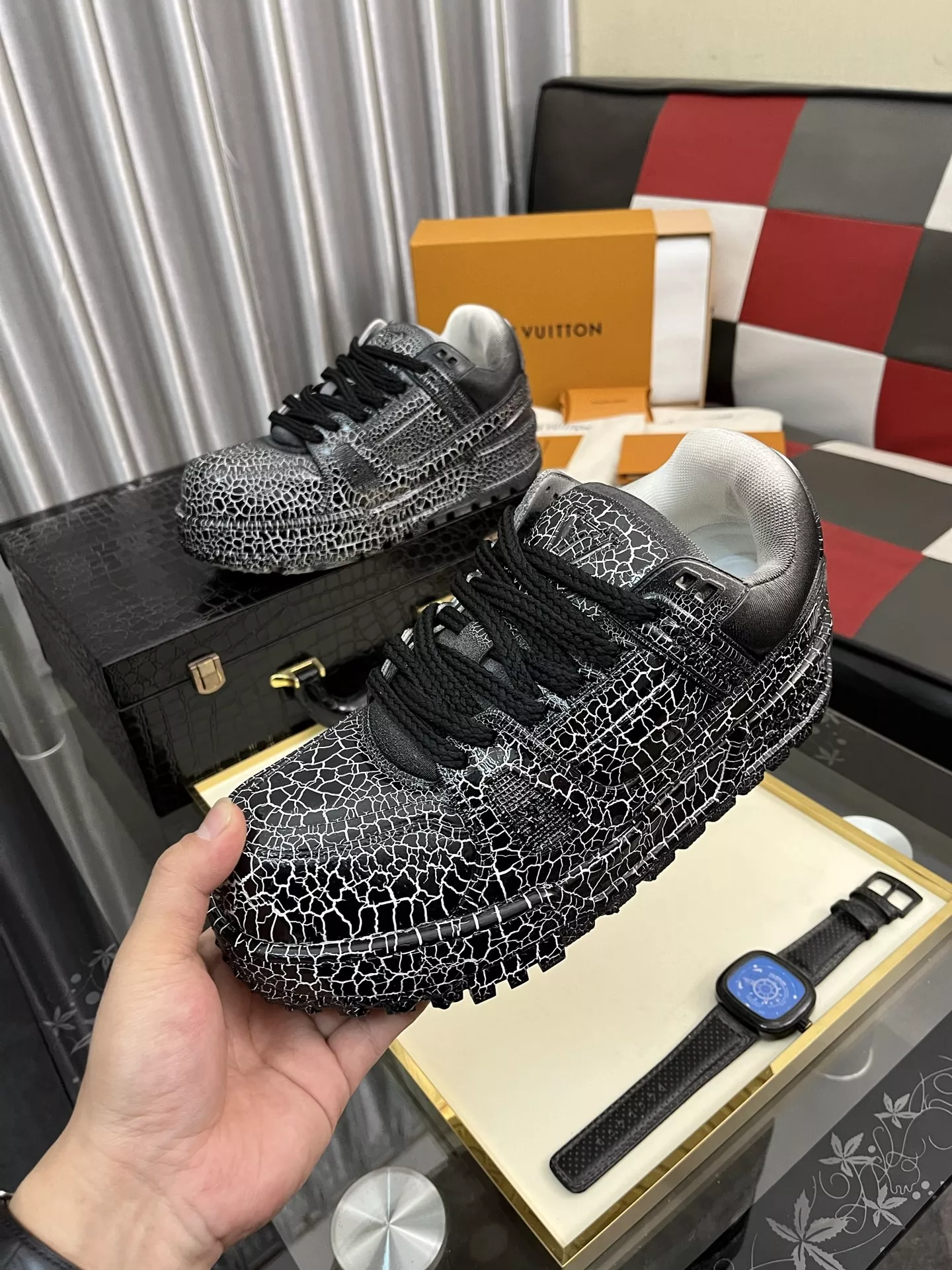 WellDesigned 3664 Louis Vuitton Casual Shoes For Men