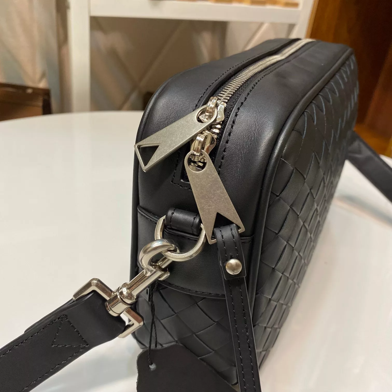 WellDesigned 3686 Bottega Veneta AAA Man Messenger Bags