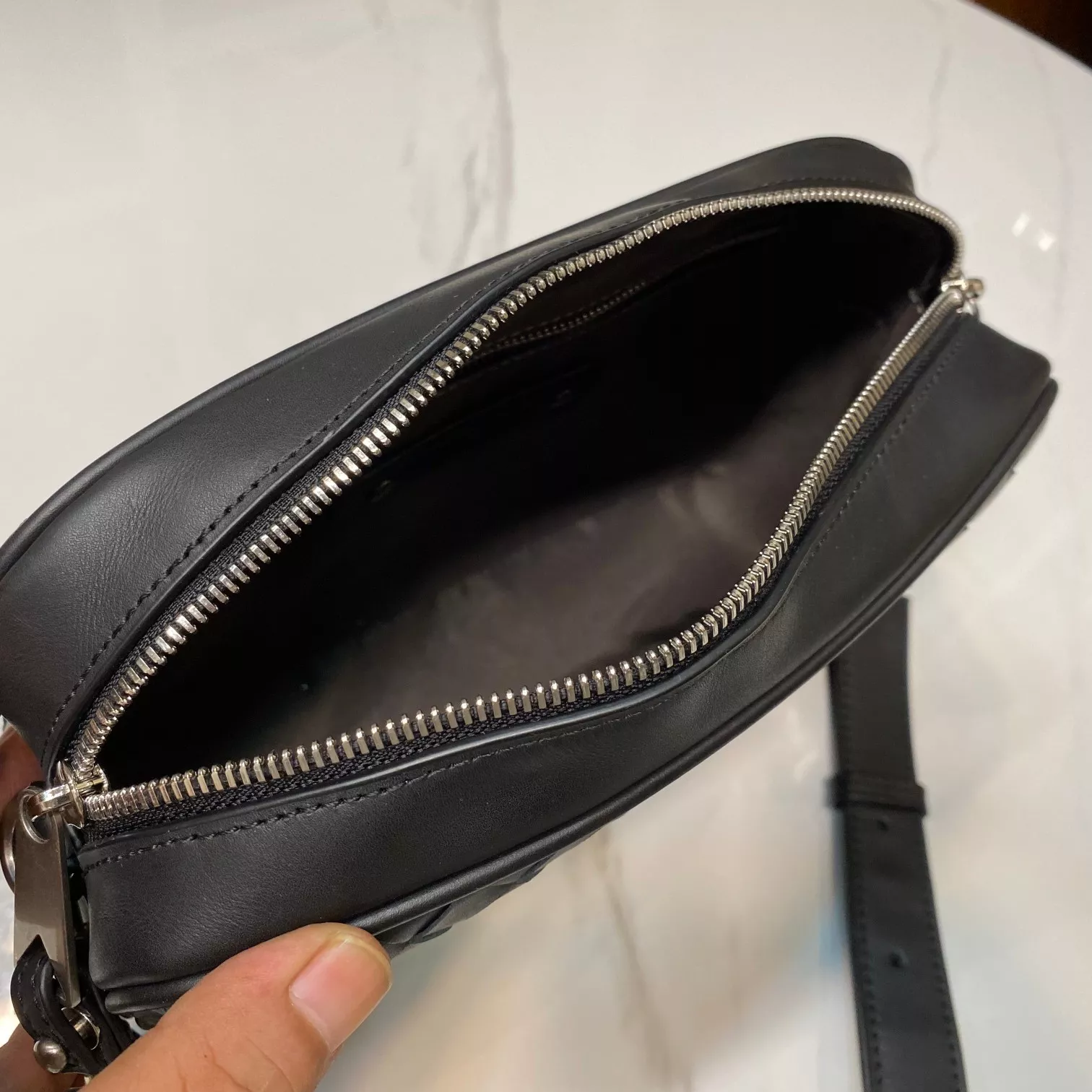 WellDesigned 3686 Bottega Veneta AAA Man Messenger Bags
