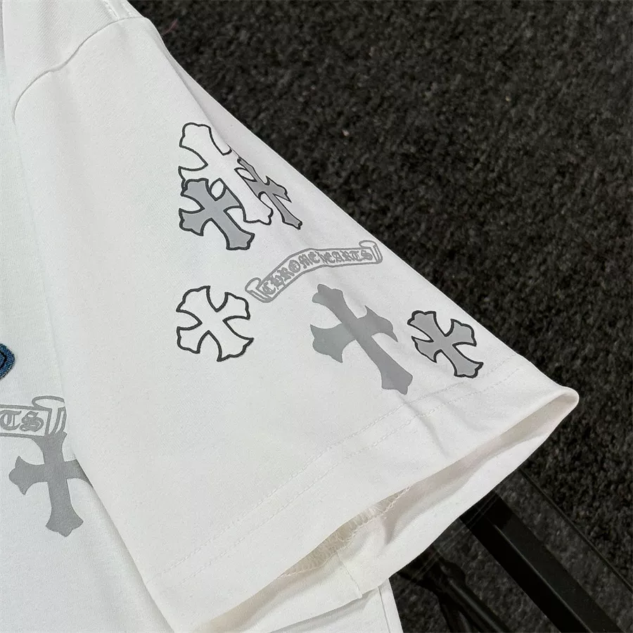 WellDesigned 3719 Chrome Hearts T-Shirts Short Sleeved For Unisex