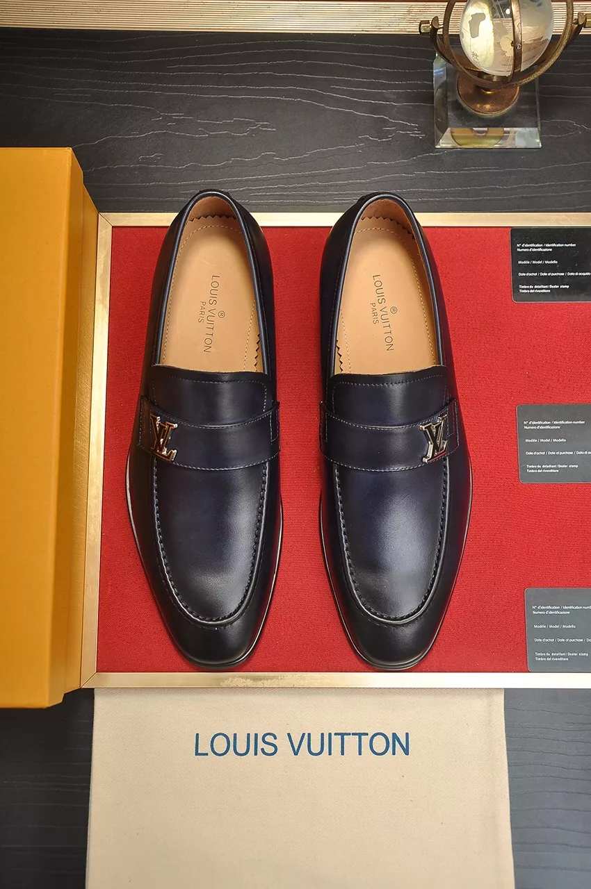 WellDesigned 3729 Louis Vuitton LV Oxfords Shoes For Men