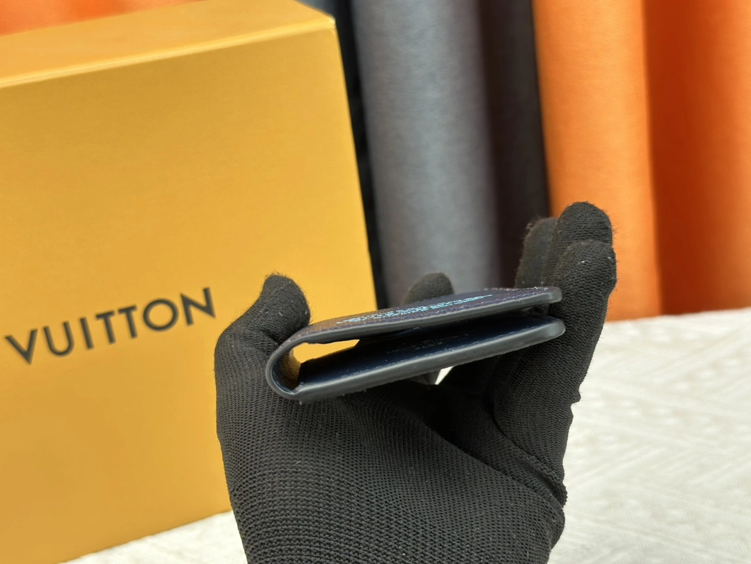 WellDesigned 3809 Louis Vuitton LV Card Case In Navy For Unisex