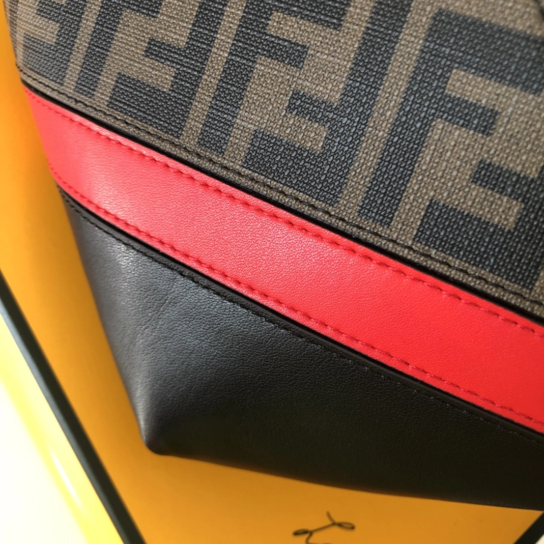WellDesigned 3844 Fendi AAA Man Belt Bags