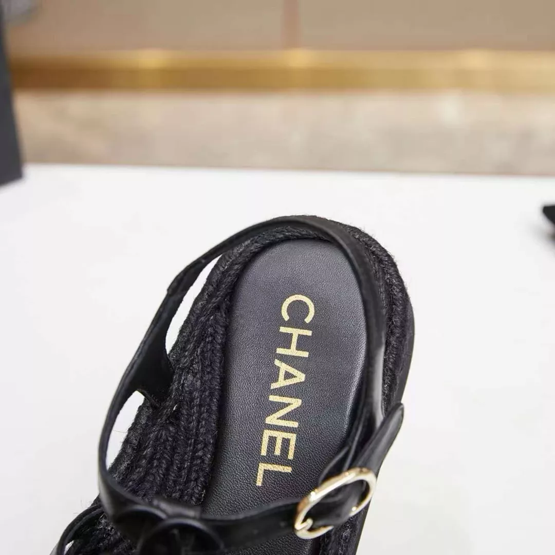 WellDesigned 4115 Chanel Sandal For Women